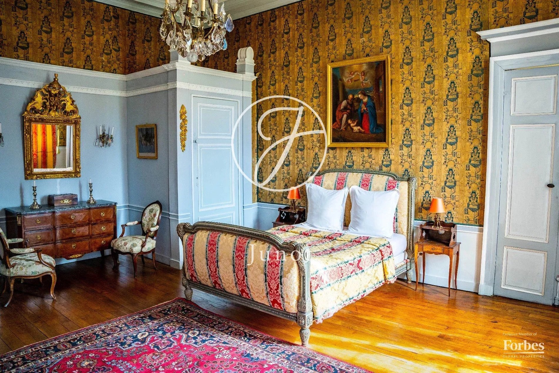 Château Bourges 500.0 Sqm 6 Bedrooms
