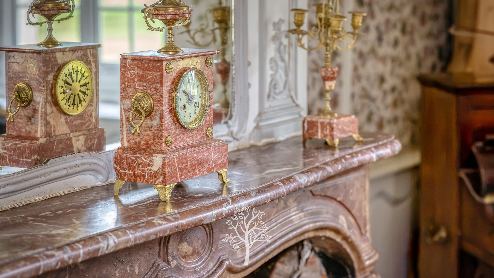 Château D'illois – Former Hunting Lodge From The 18th Century In The Heart Of Pays De Bray