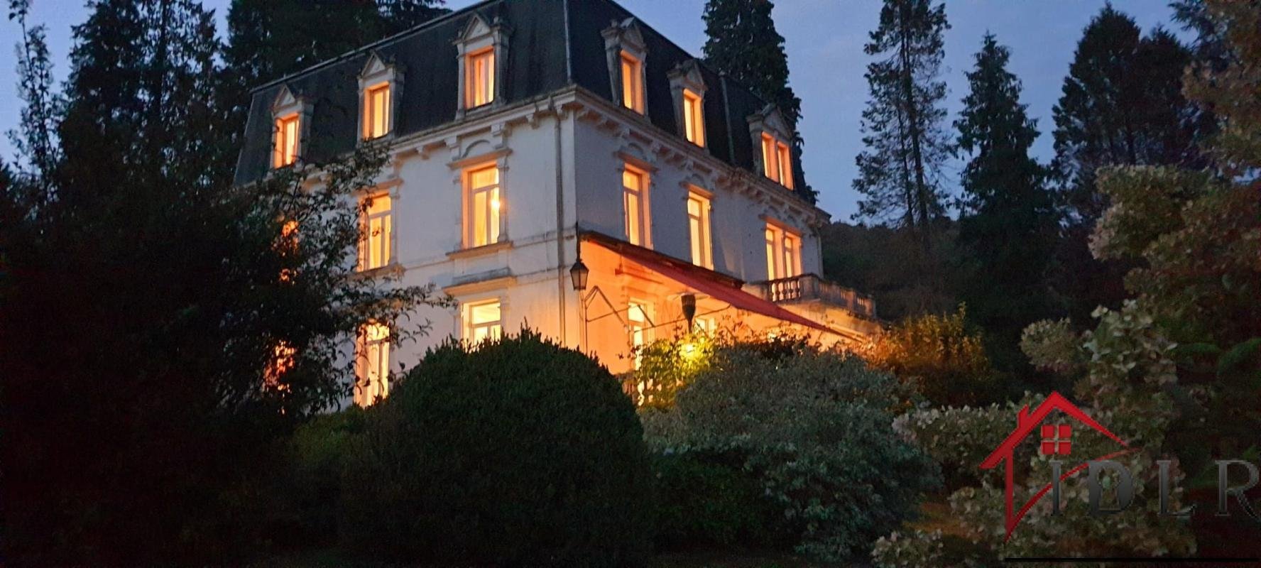 Château De Prestige Avec Piscine, Parc Arboré Et Riviere