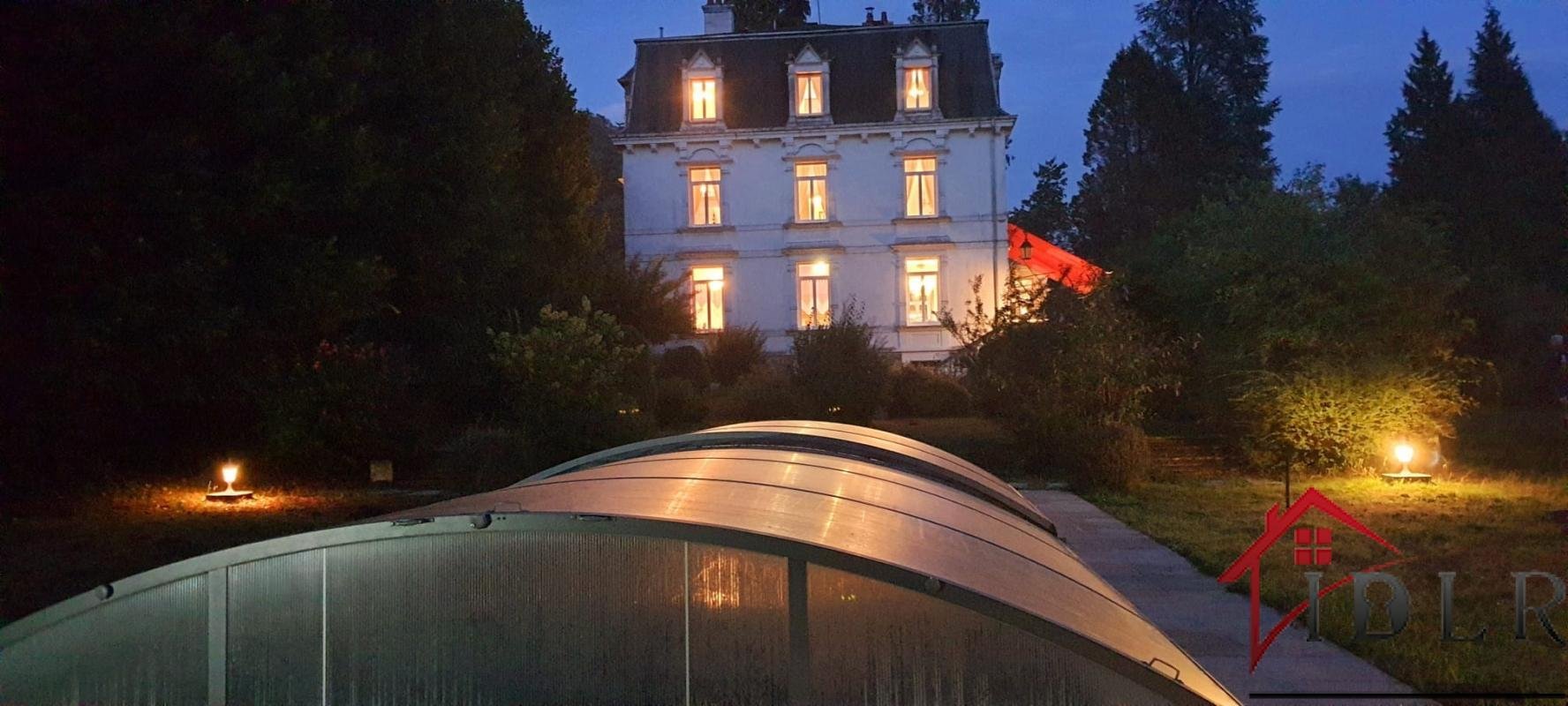 Château De Prestige Avec Piscine, Parc Arboré Et Riviere