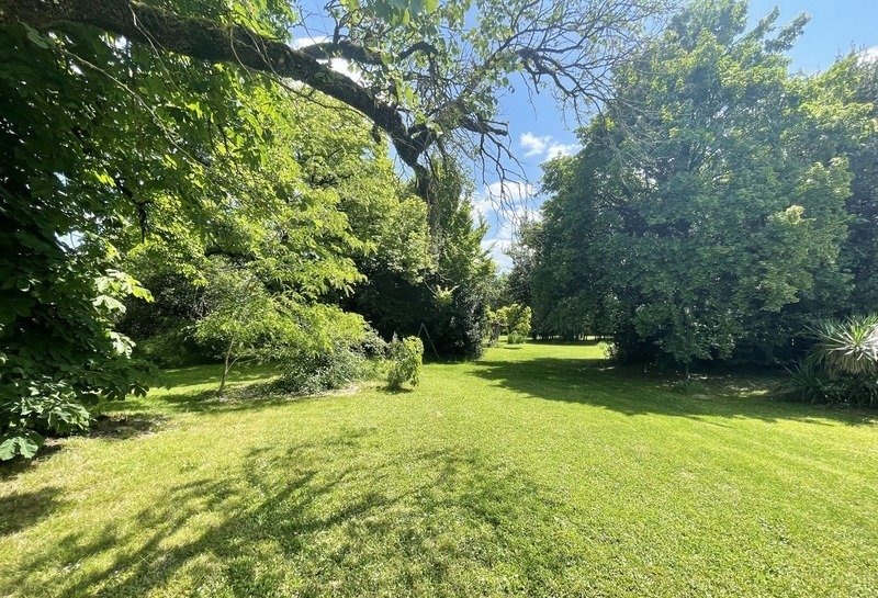 Château + Guesthouse With Profitable Hospitality Business – Near Cognac - 4