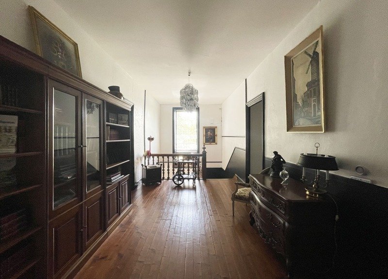 Château + Guesthouse With Profitable Hospitality Business – Near Cognac
