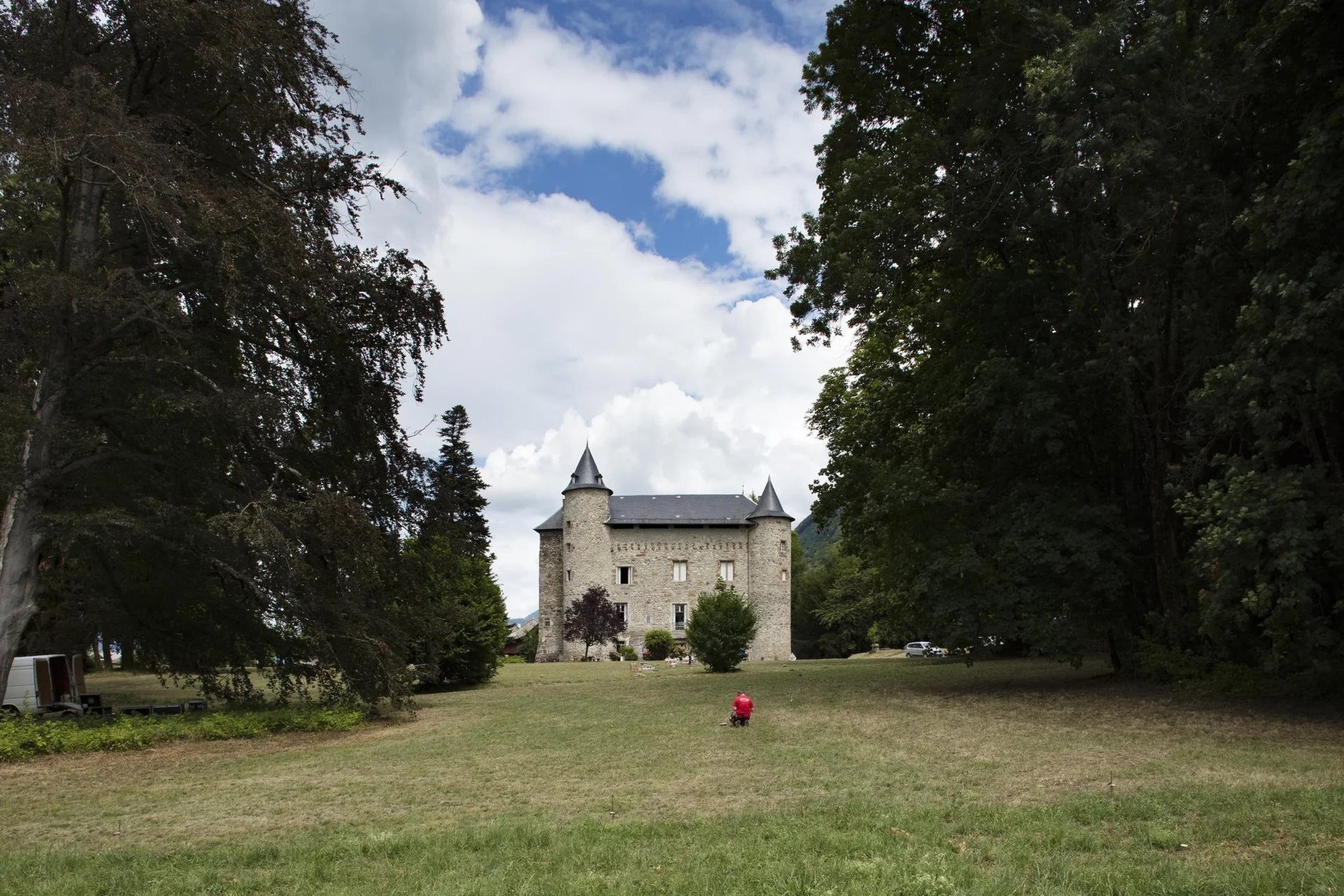 Chateau With Medieval Origins, Mh Listed