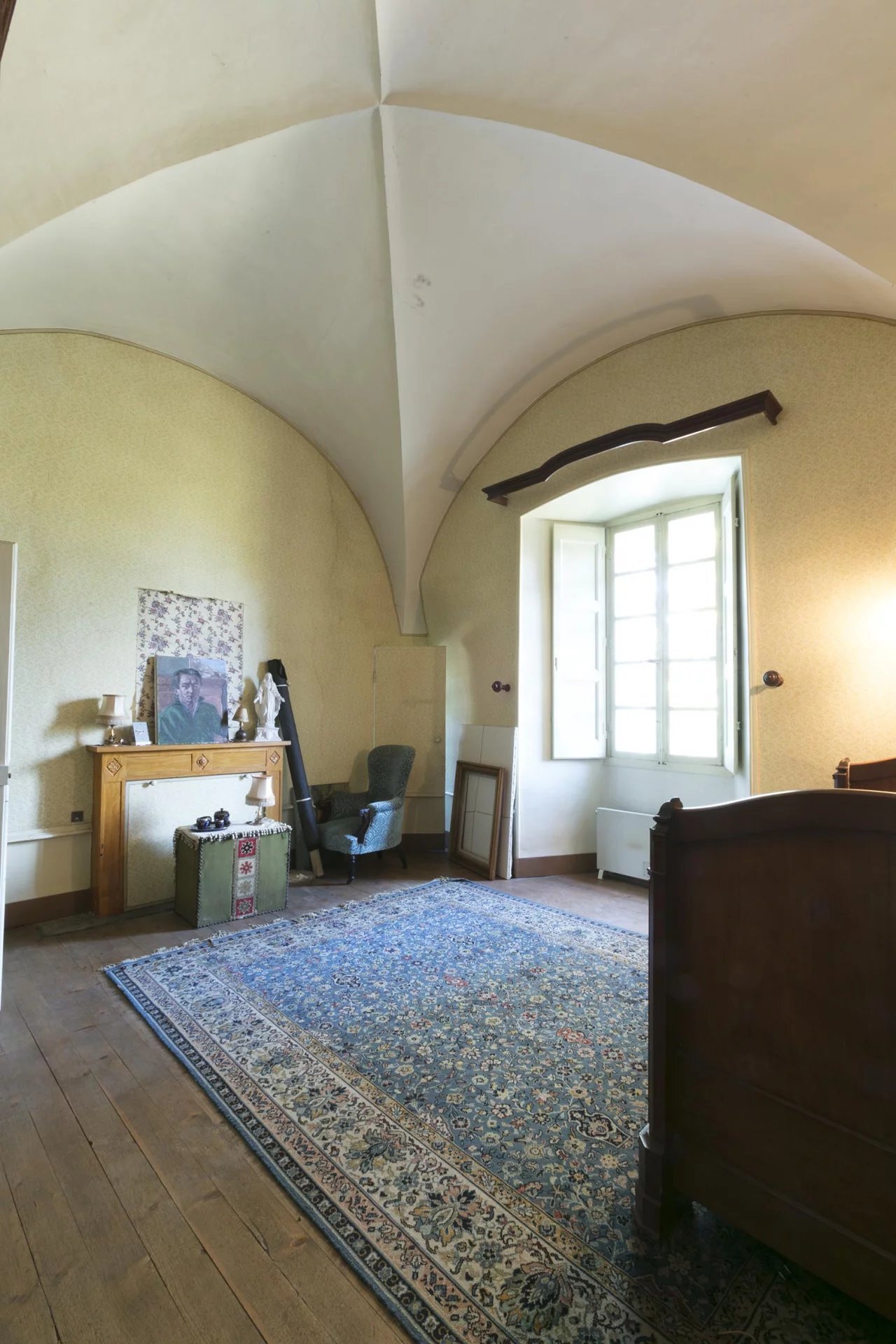 Chateau With Medieval Origins, Mh Listed