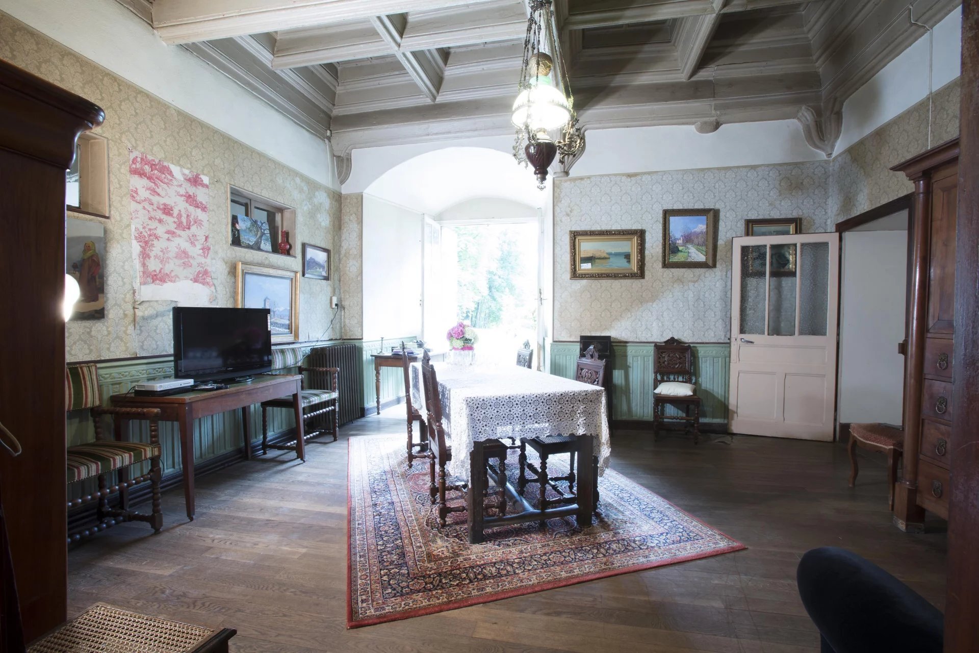 Chateau With Medieval Origins, Mh Listed