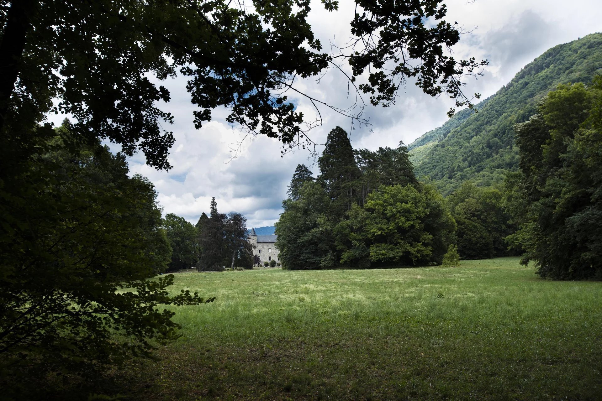 Chateau With Medieval Origins, Mh Listed