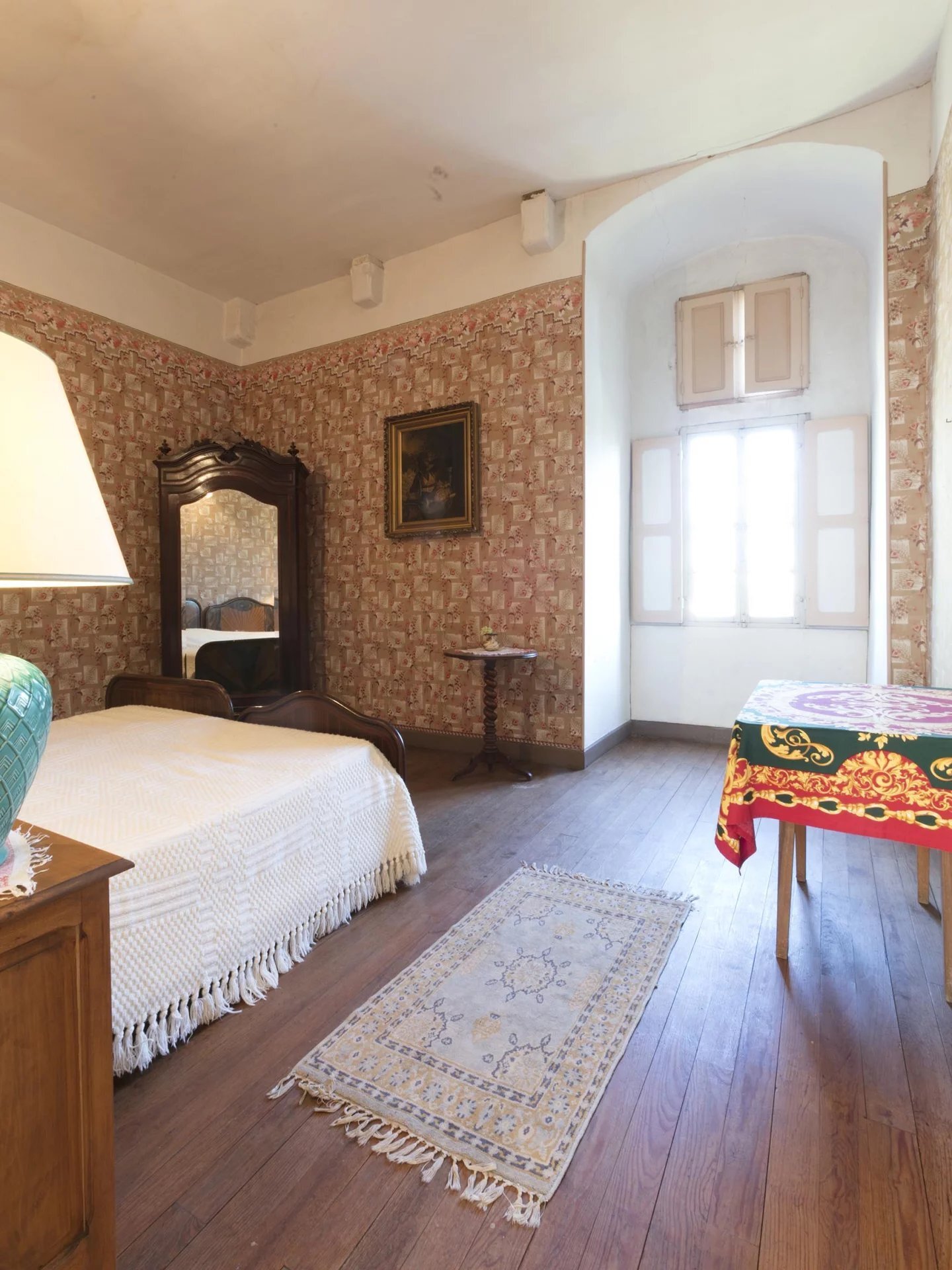 Chateau With Medieval Origins, Mh Listed