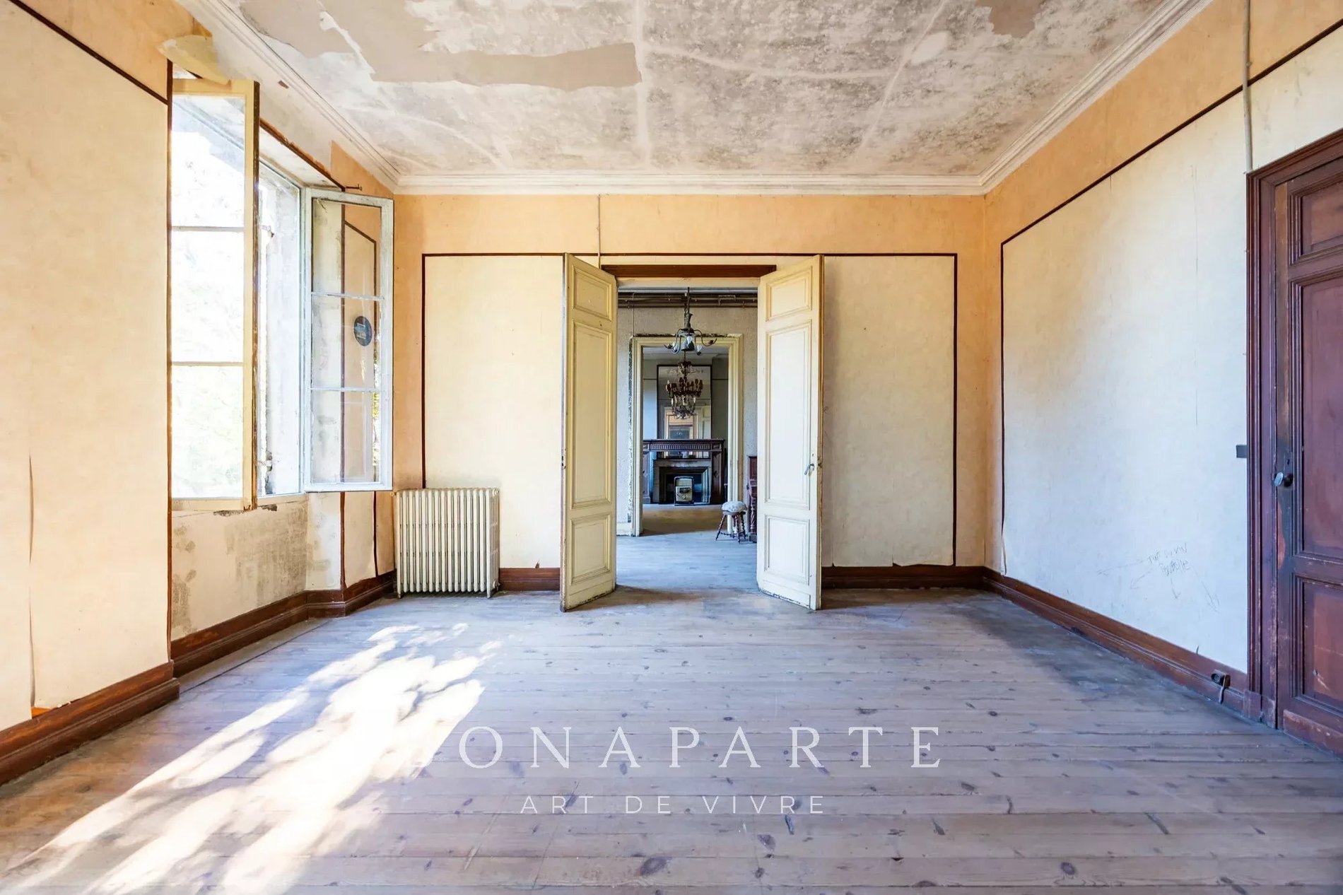 Couqueques 316 Sqm Chateau, To Renovate, 25 Minutes From The Atlantic Ocean