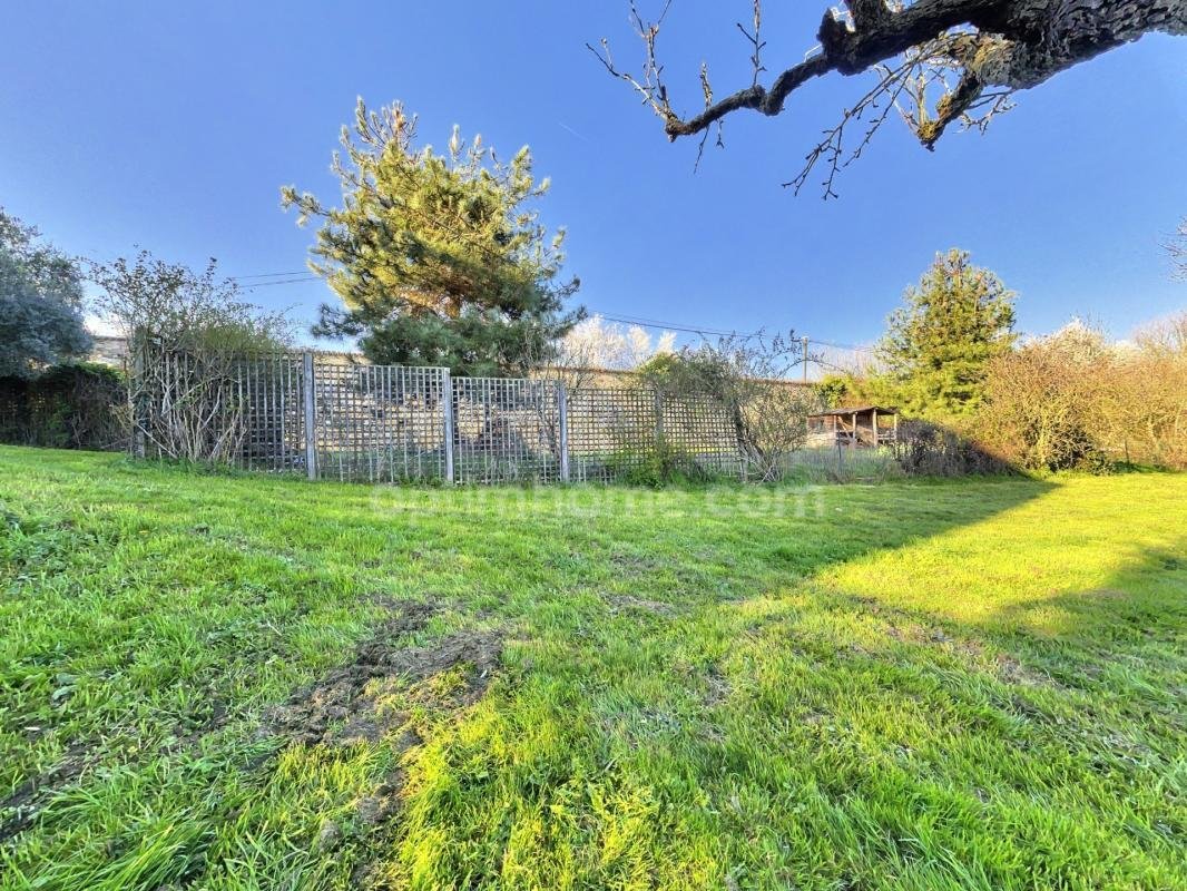 Domaine De Charme Du Xviᵉ Siècle Aux Portes De Cholet (49) — Logis De 500 M² 550 M² De Dépendances