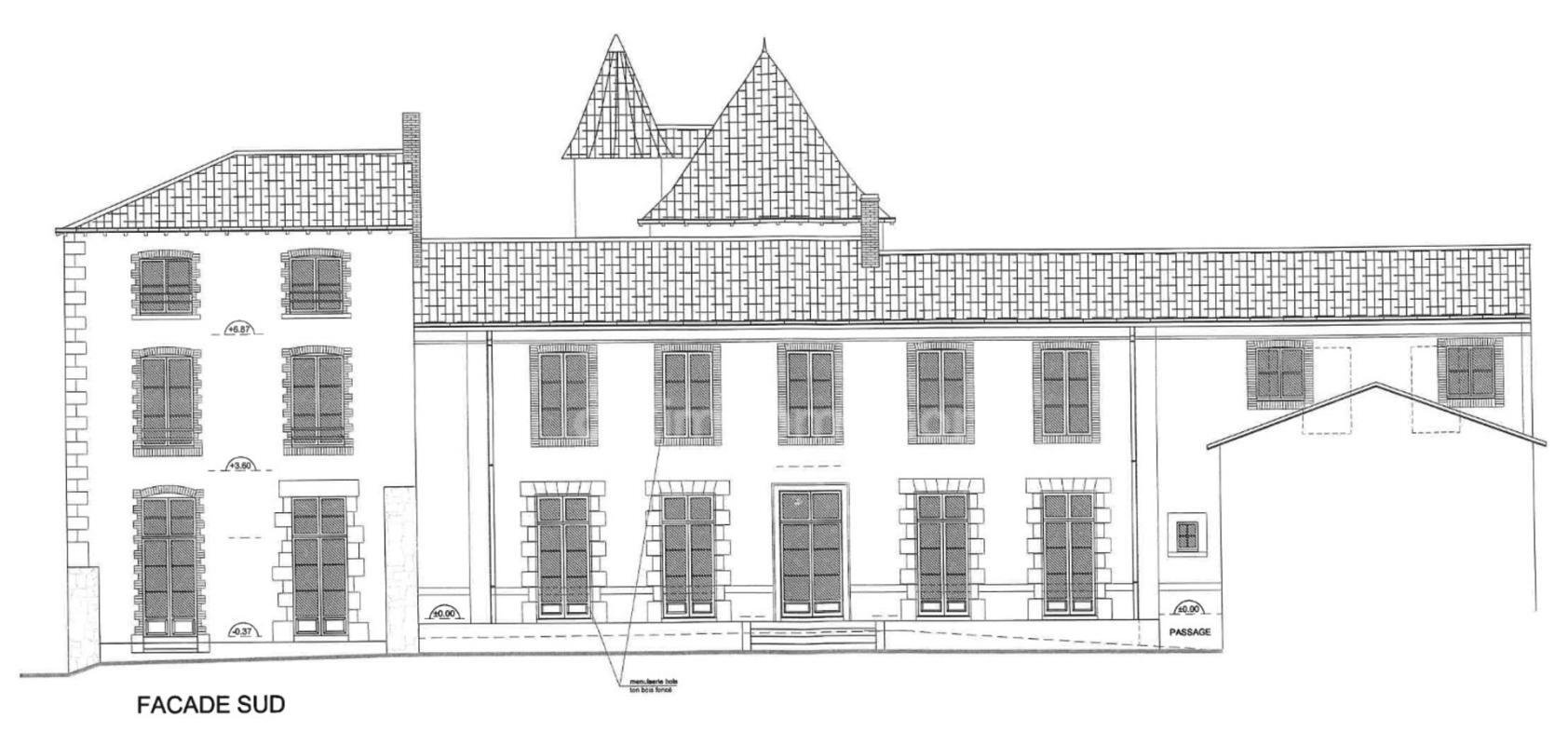 Domaine De Charme Du Xviᵉ Siècle Aux Portes De Cholet (49) — Logis De 500 M² 550 M² De Dépendances