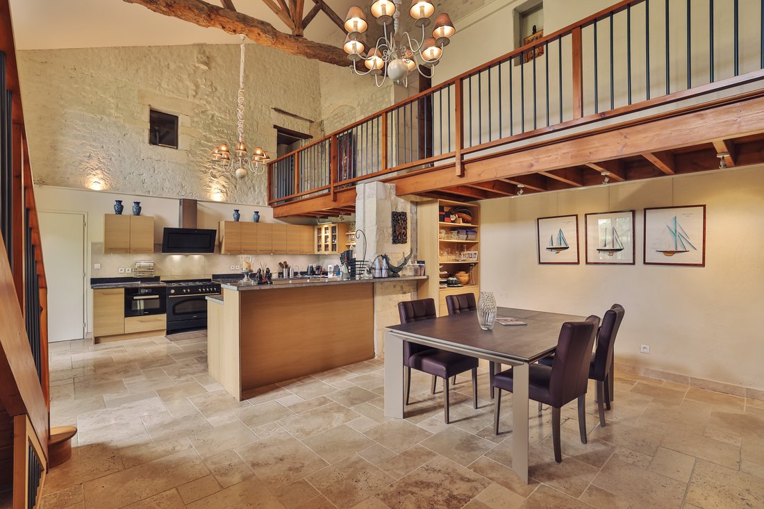 Exceptional 360 M² Historic Residence With Infinity Pool And Panoramic Views Near Segonzac - 5