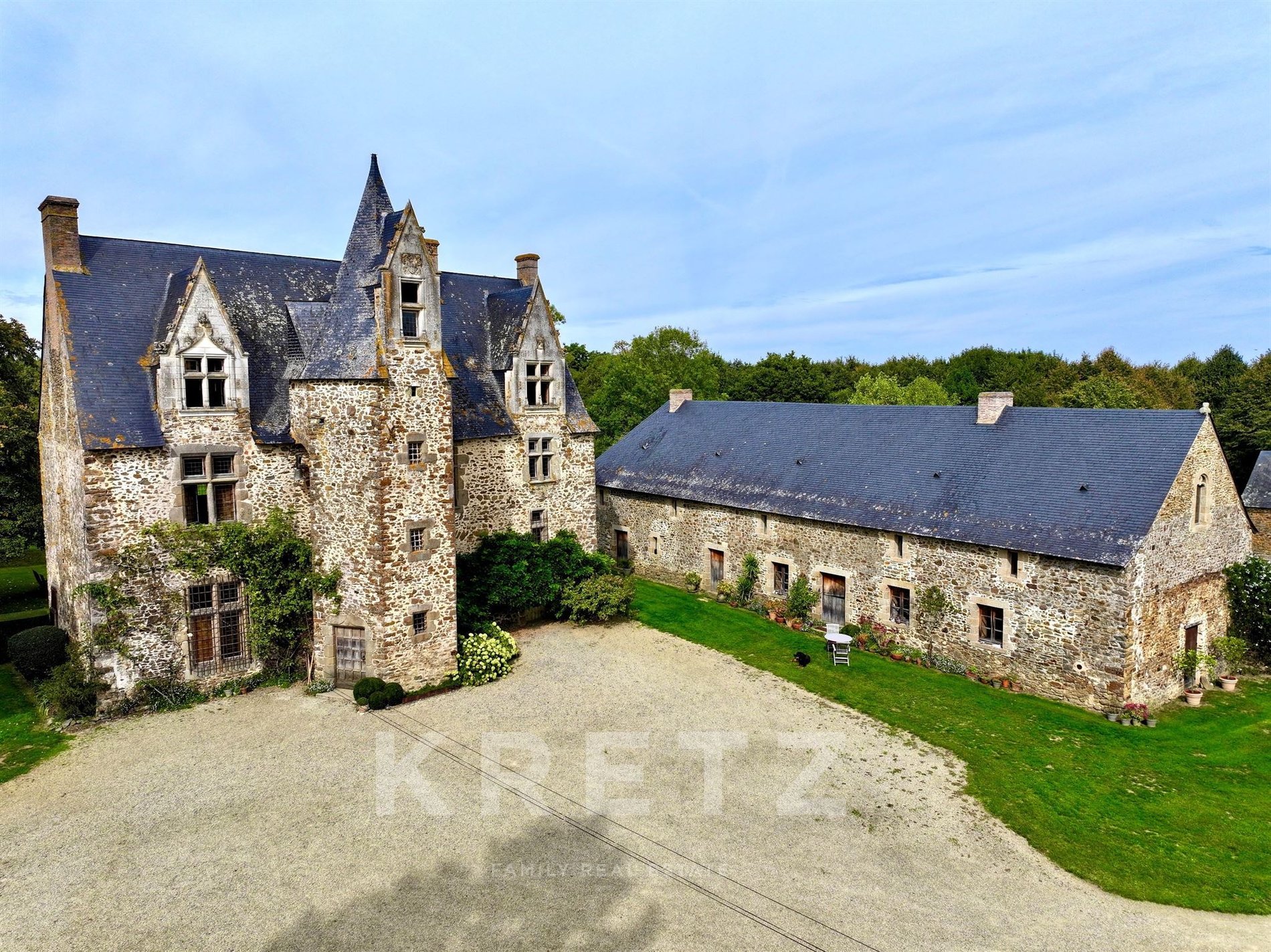 Exceptional Listed Manor With 3.5 Ha Private Lake, 18ha Land Eastern Mayenne
