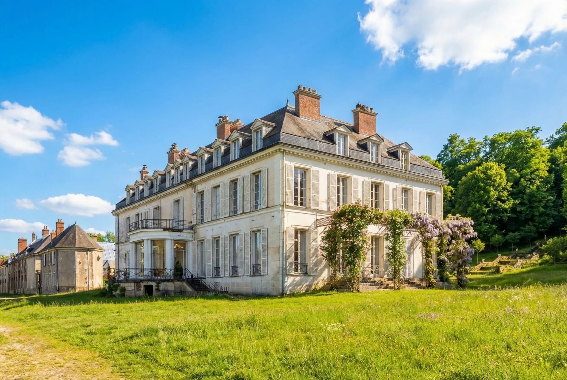 Exceptional Riverside Estate Near Fontainebleau