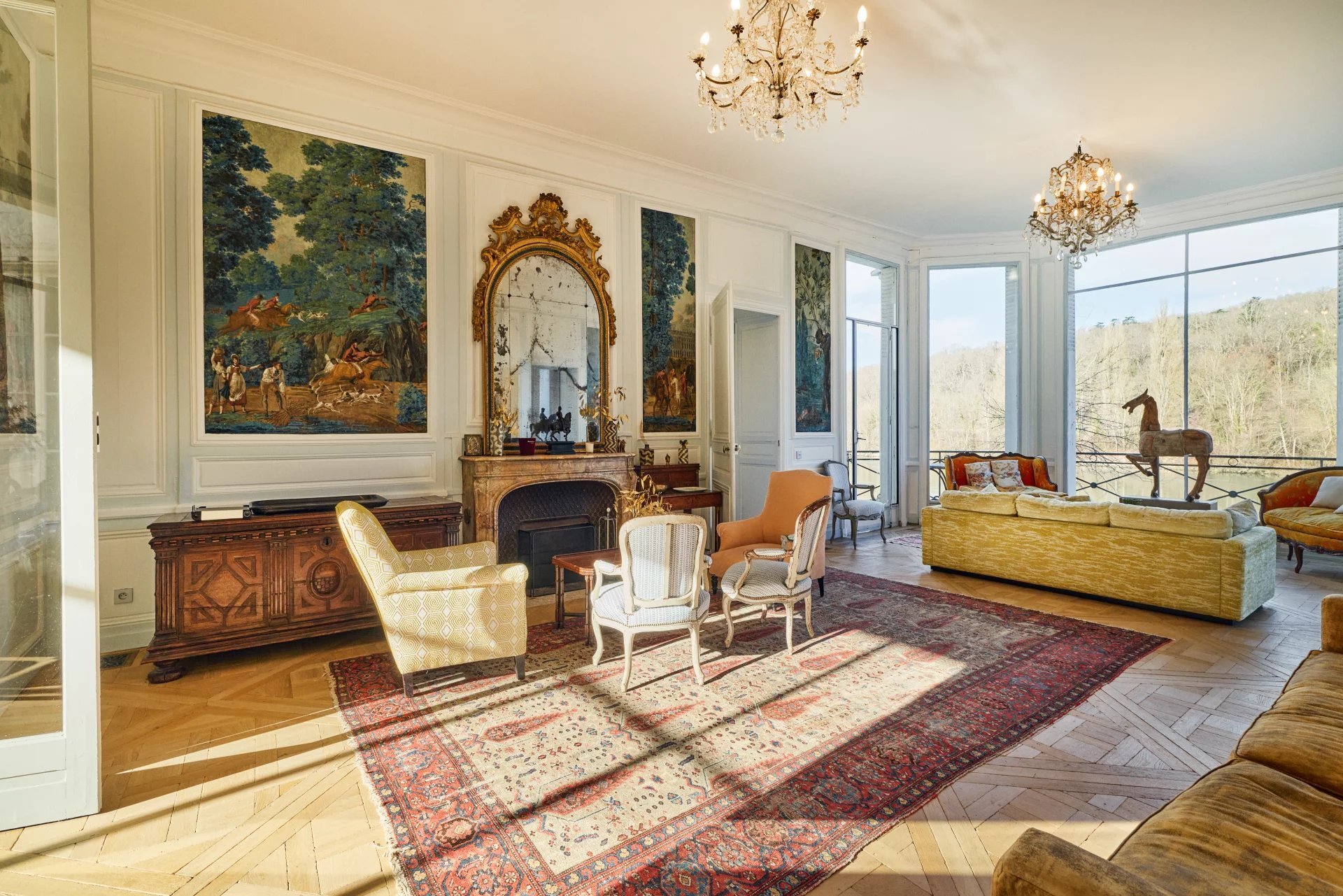 Exceptional Riverside Estate Near Fontainebleau