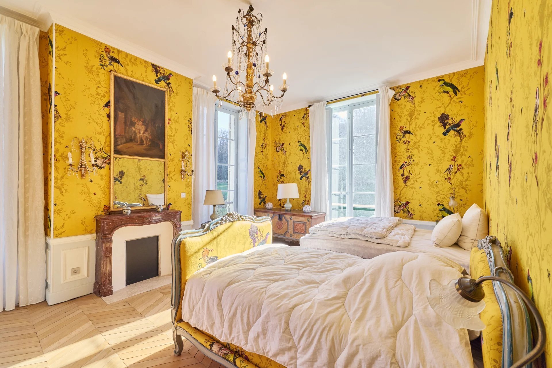 Exceptional Riverside Estate Near Fontainebleau