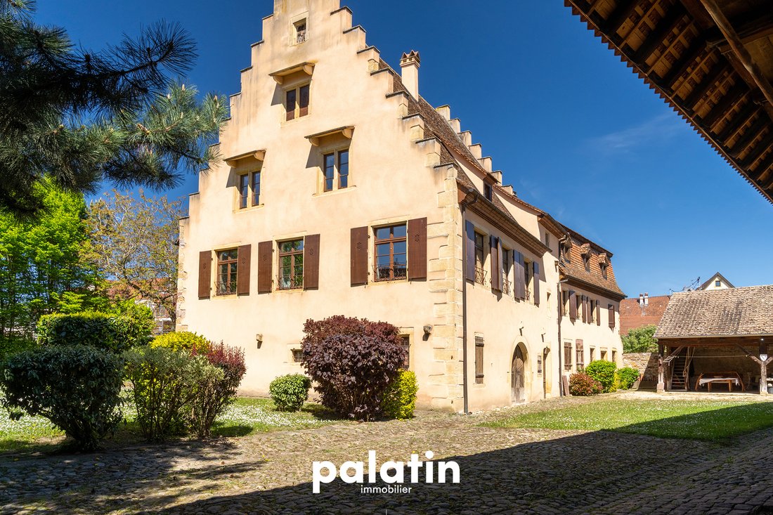 Former Presbytery From The 17th And 18th Centuries Designed For Living And Hosting