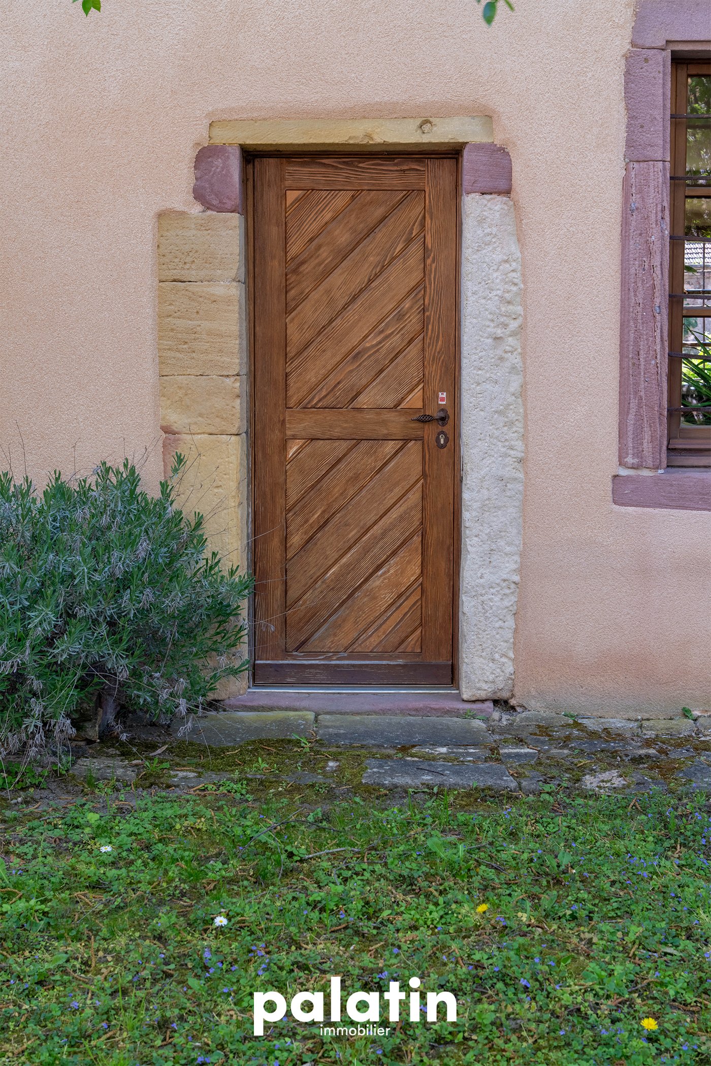 Former Presbytery From The 17th And 18th Centuries Designed For Living And Hosting