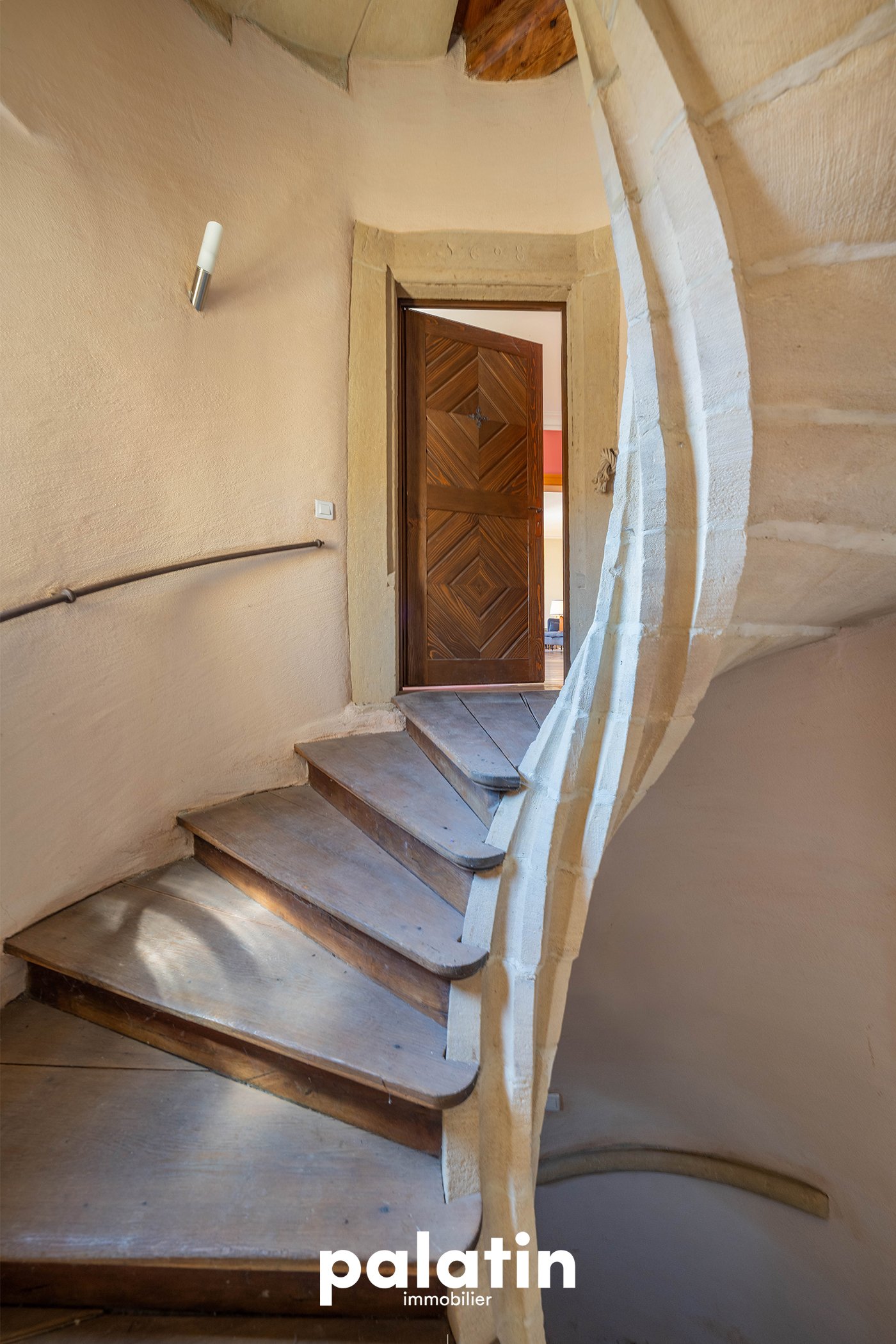 Former Presbytery From The 17th And 18th Centuries Designed For Living And Hosting