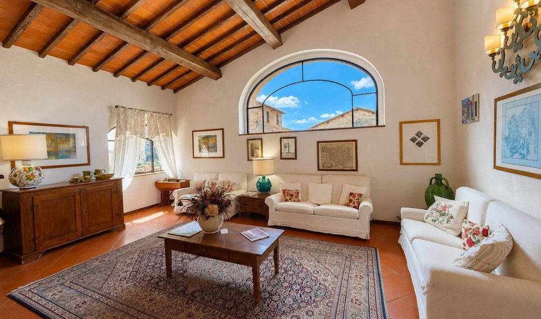 Hamlet For Sale In Monteriggioni