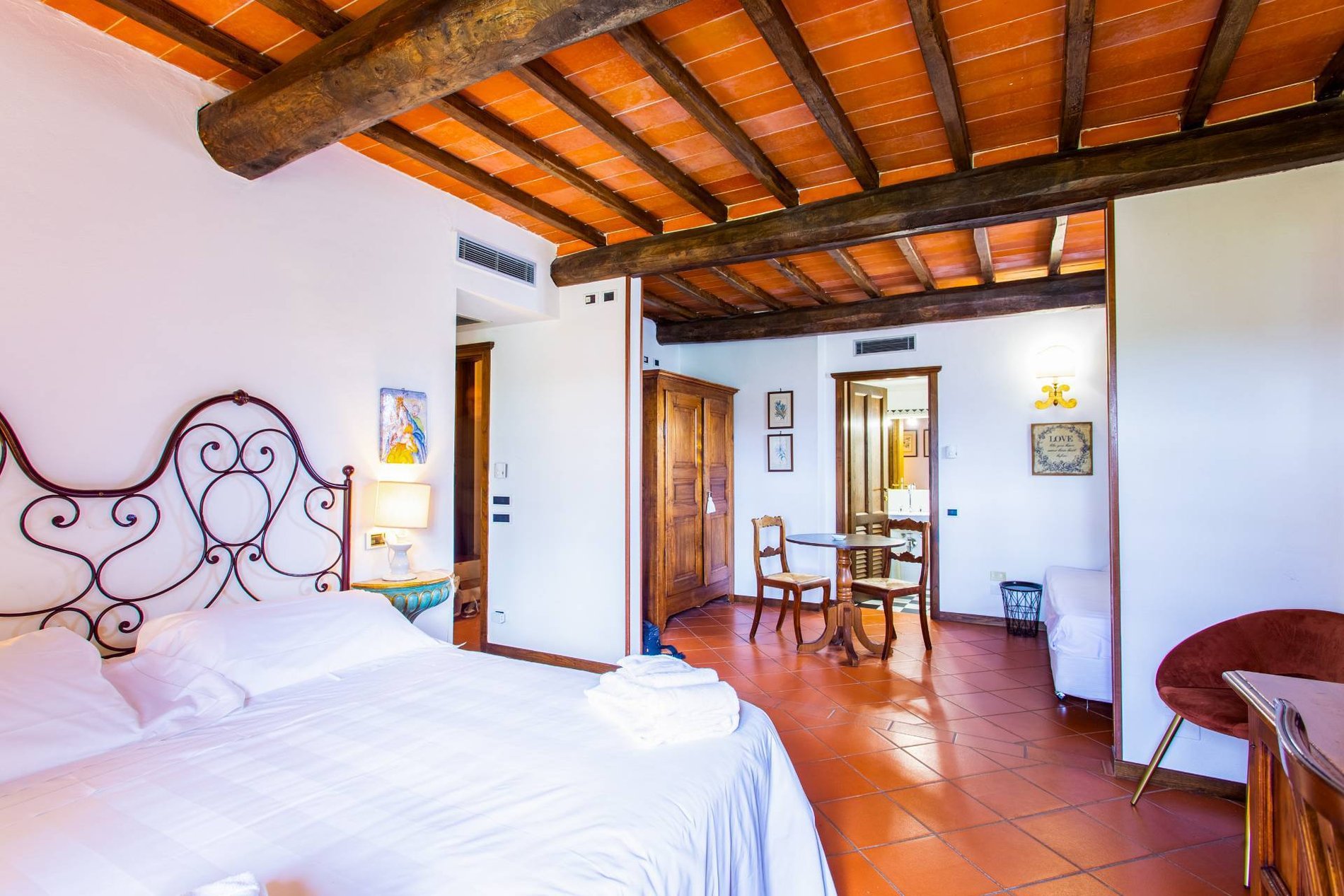 Hamlet For Sale In Monteriggioni