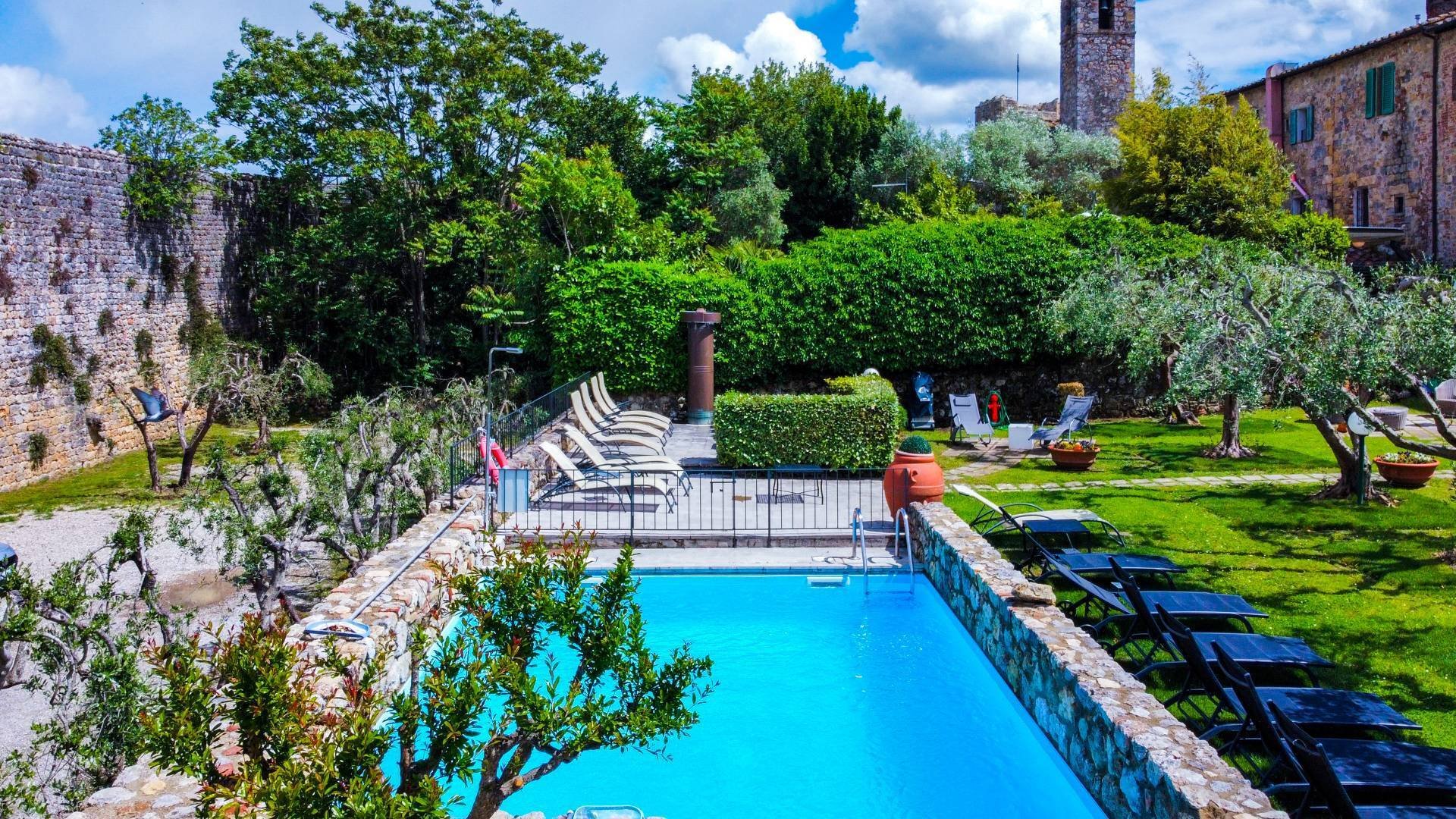 Hamlet For Sale In Monteriggioni
