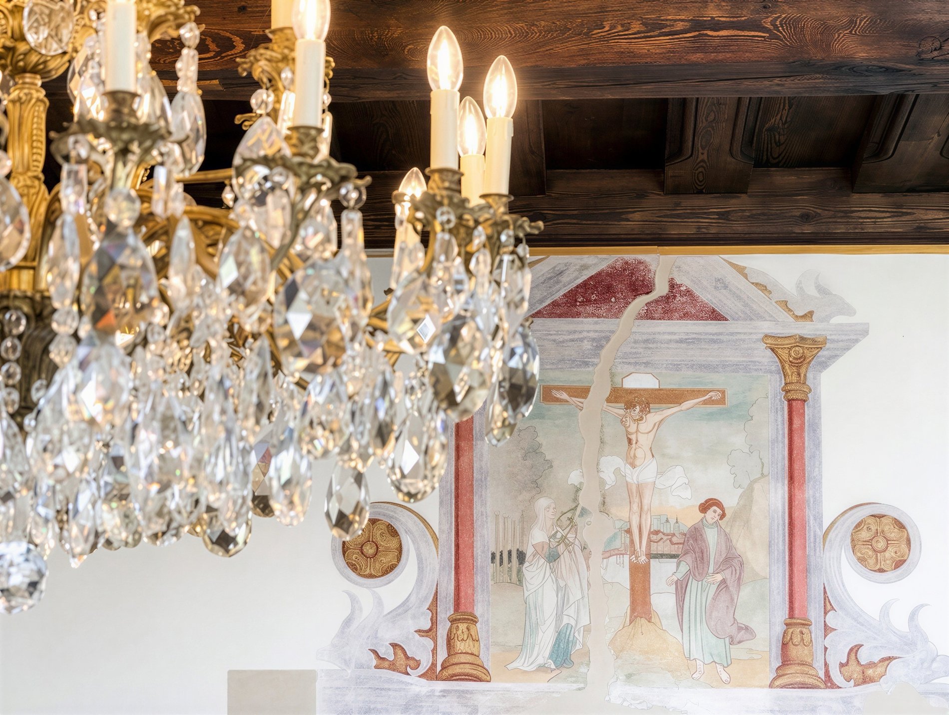High Quality Renovated Early Renaissance Castle In A Stunning Location With Manor House And Park