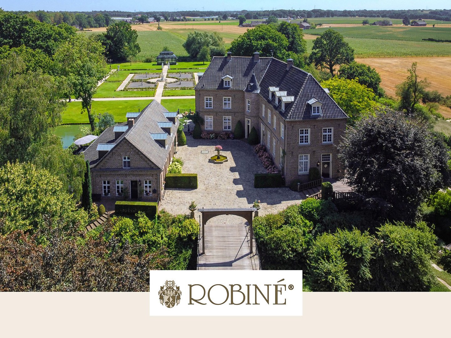 Historic Water Castle On The German Dutch Border – Haus Hardenberg