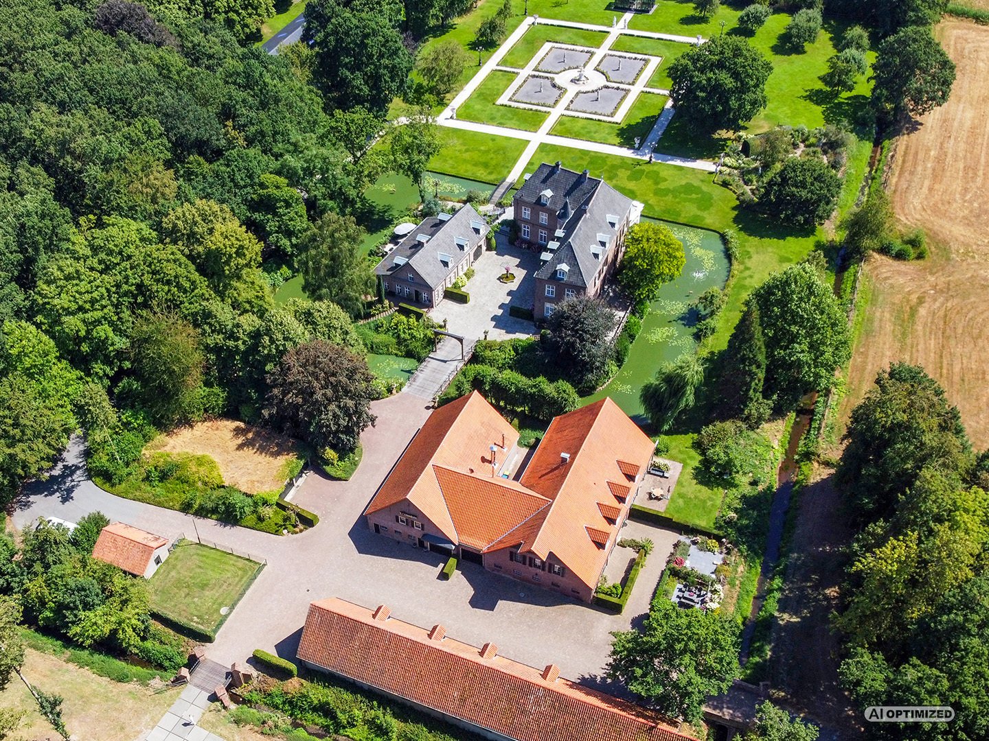 Historic Water Castle On The German Dutch Border – Haus Hardenberg