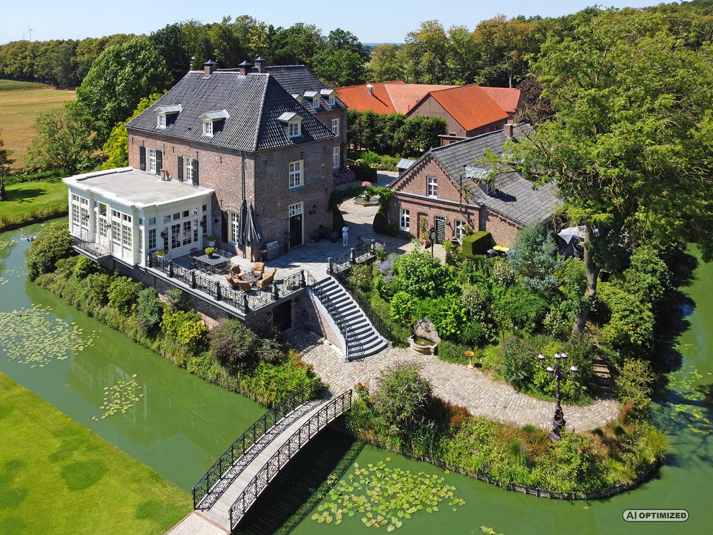 Historic Water Castle On The German Dutch Border – Haus Hardenberg