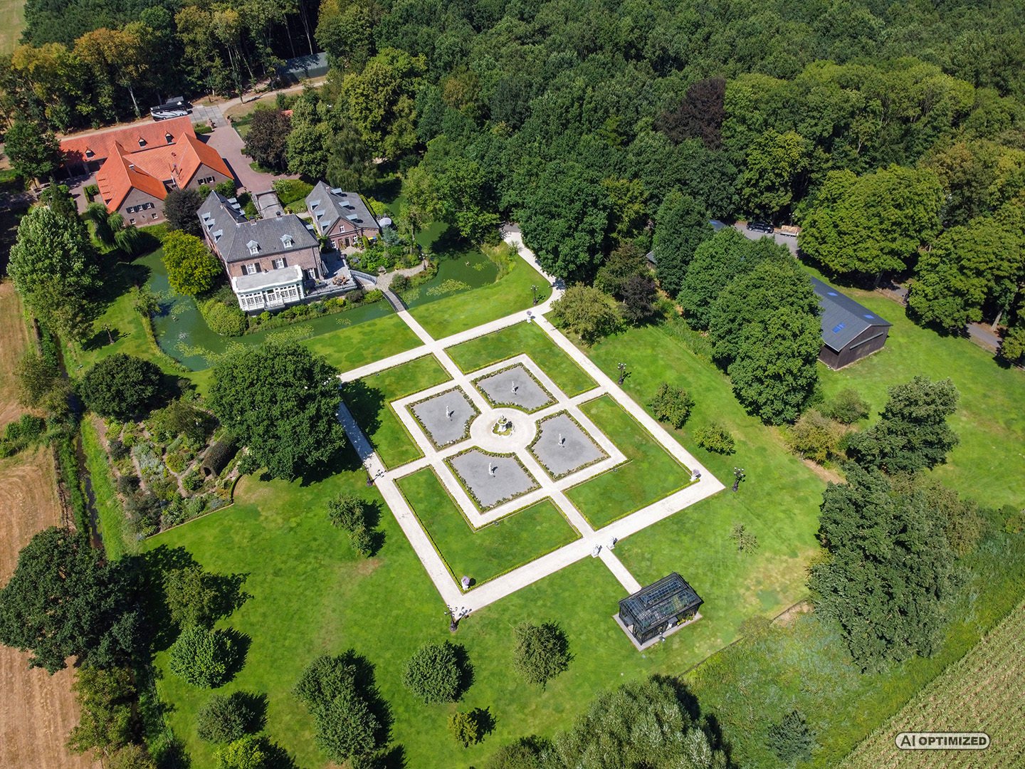 Historic Water Castle On The German Dutch Border – Haus Hardenberg