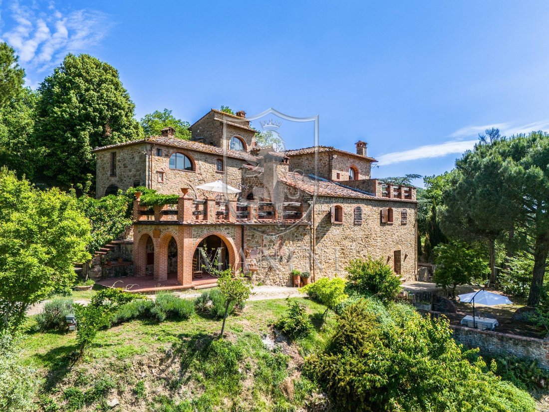 Immobili DI Prestigio In Vendita A Sinalunga
