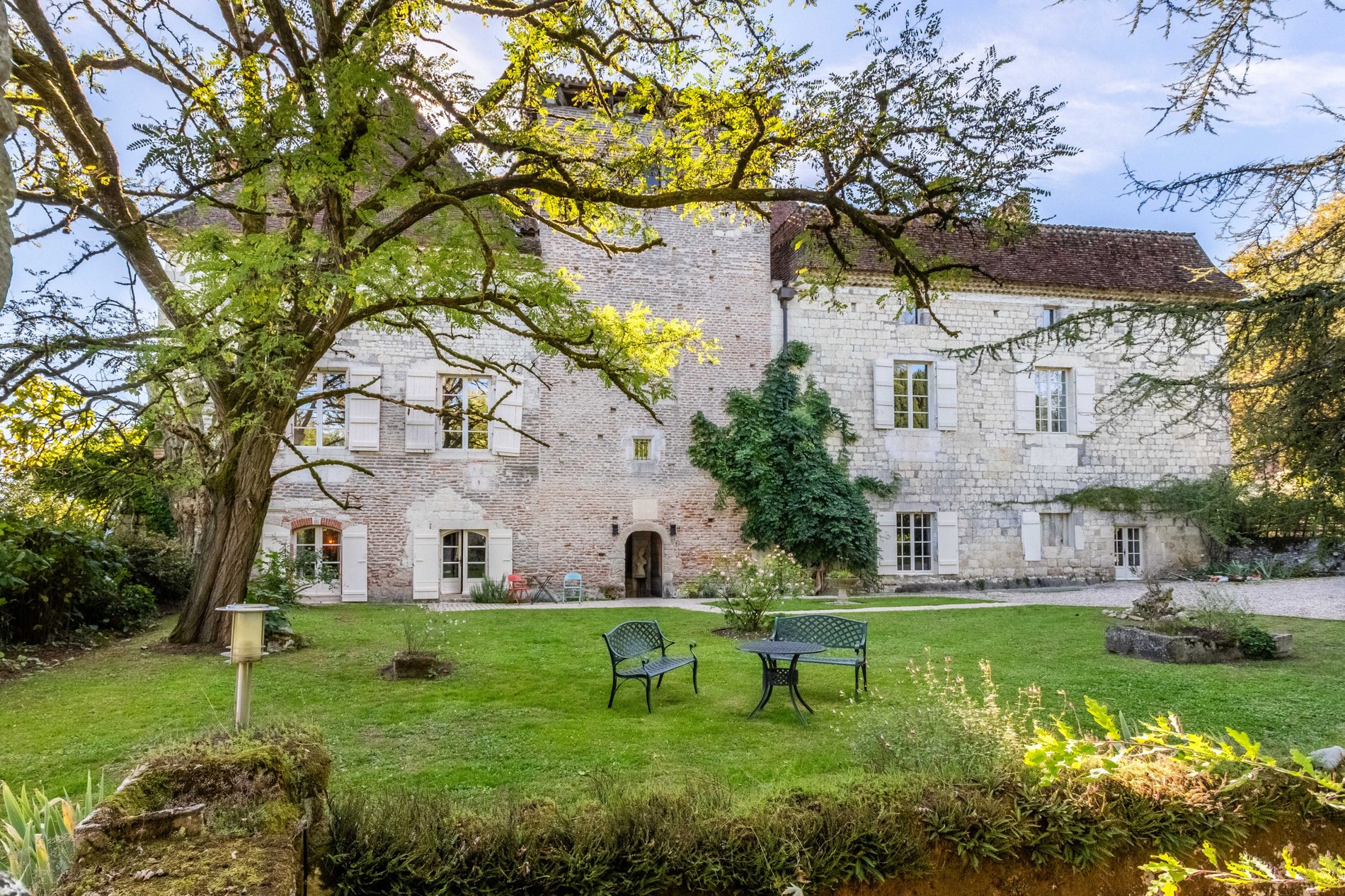 Luxury Family Castle With Event Facilities