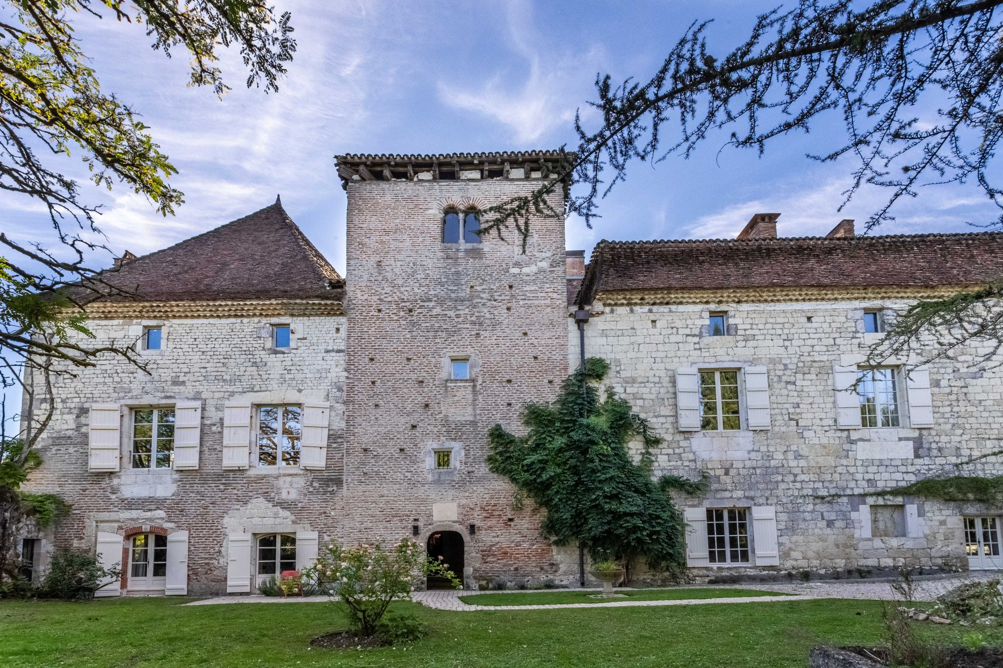 Luxury Family Castle With Event Facilities