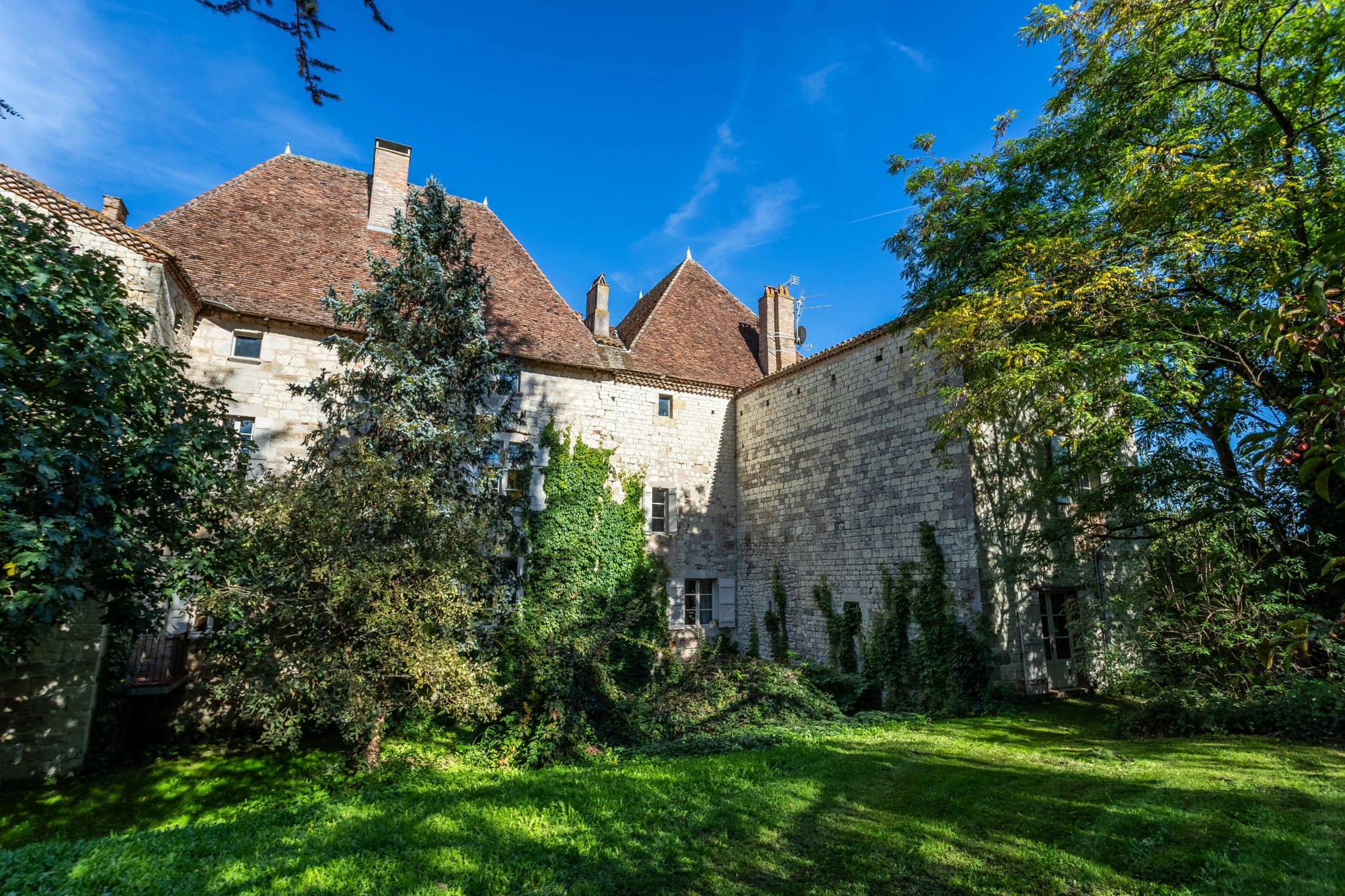 Luxury Family Castle With Event Facilities