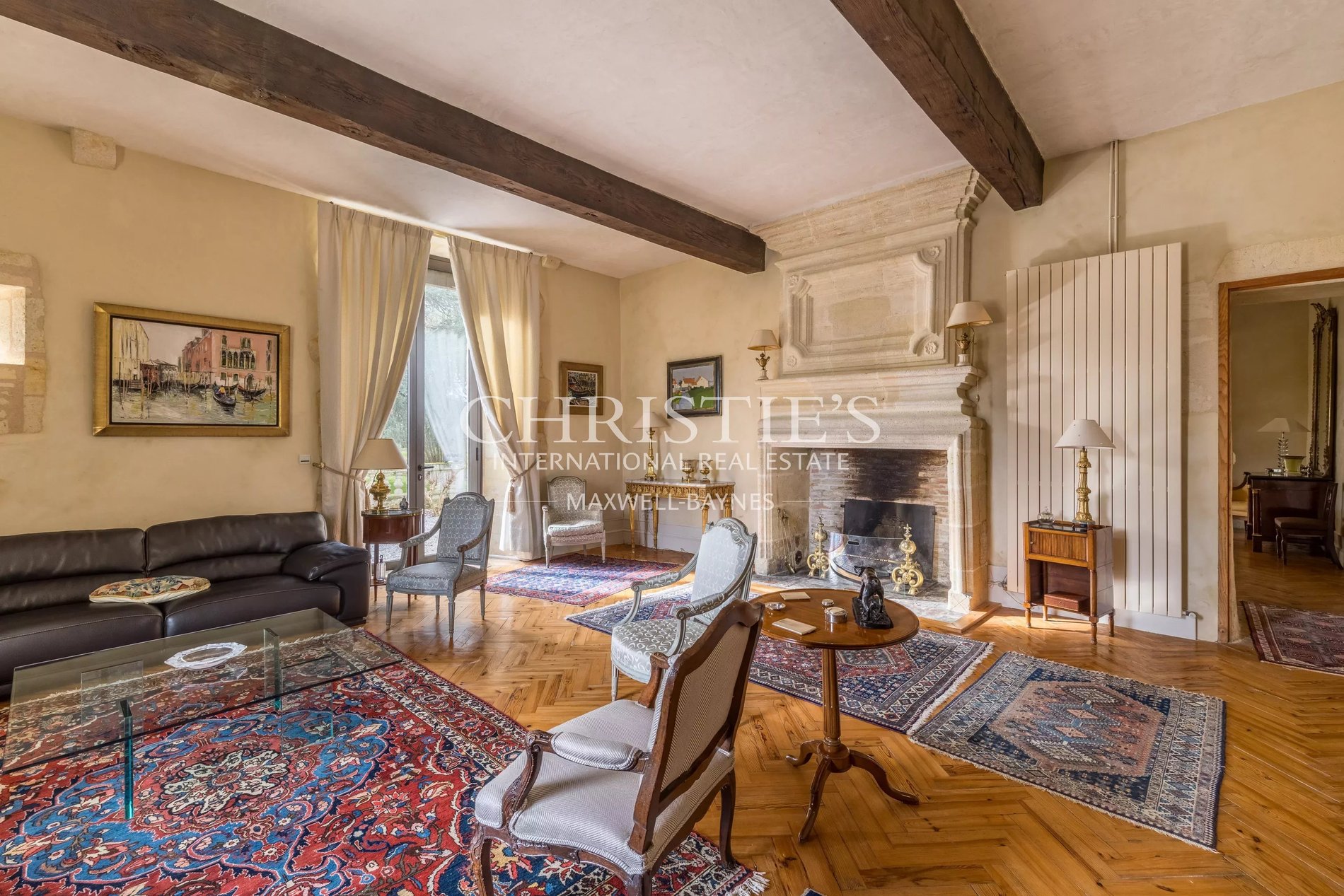 Magnificent Historic Château In The Bordeaux And Saint émilion Region