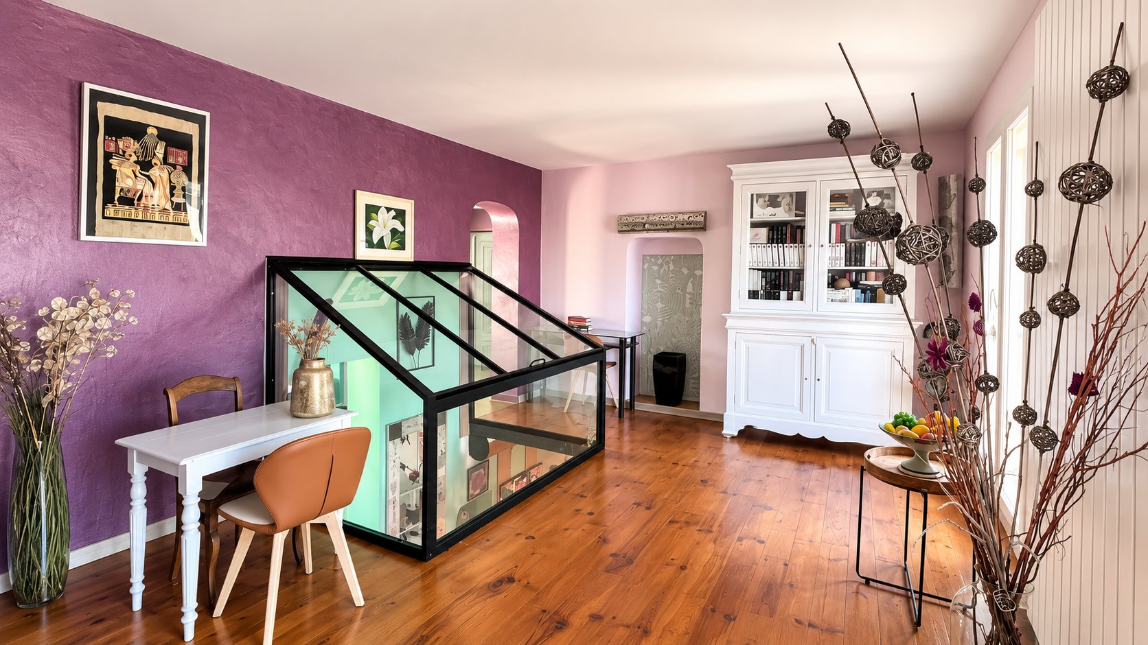 Maison De Caractère De 200 M² Avec Piscine Couverte Et Vue Sur Les Pénitents