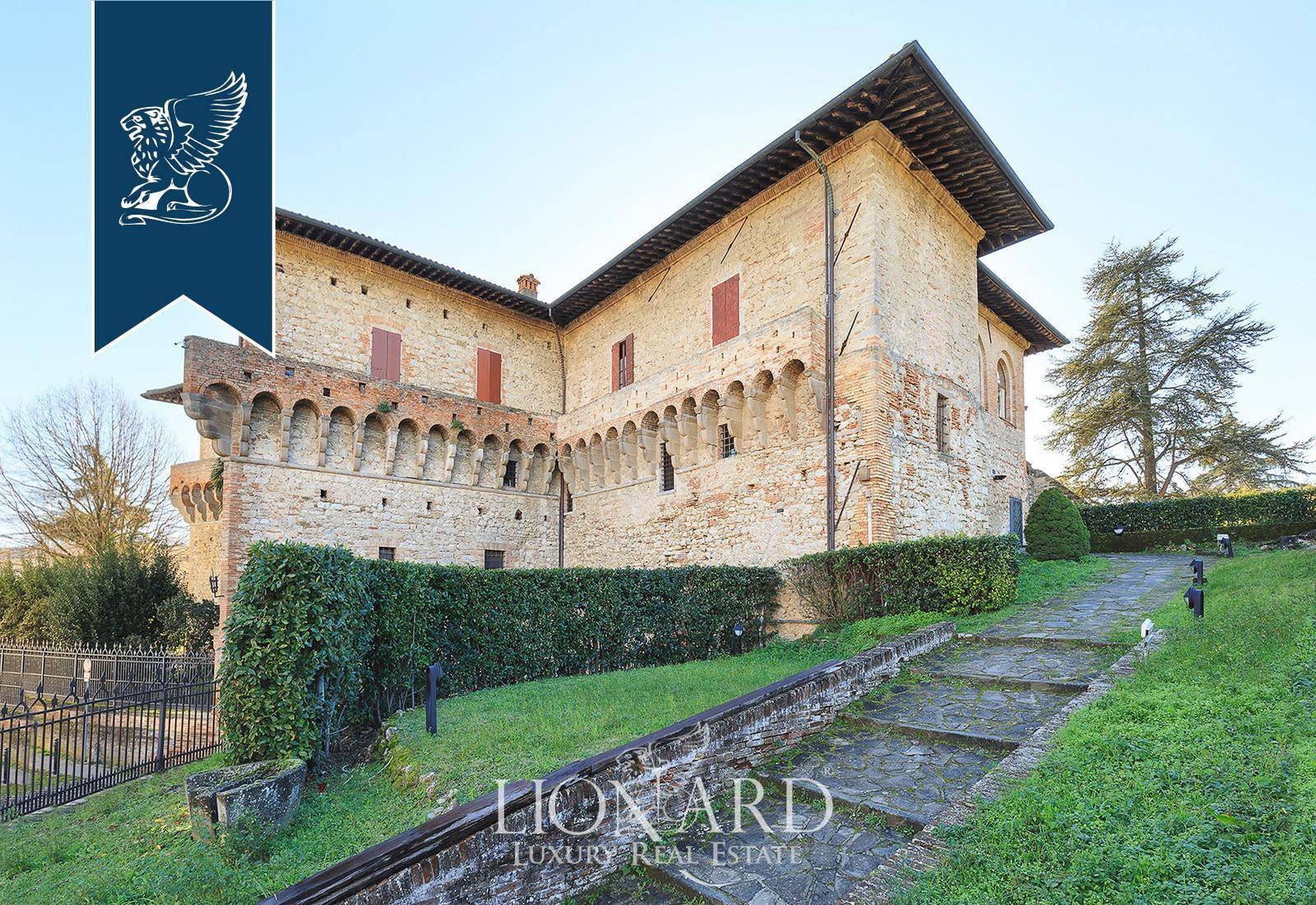 Old Castle For Sale On Emilia Romagna's Hills