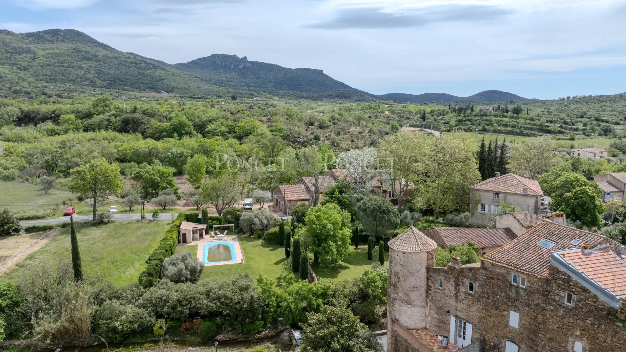 P&P Exclusive Castle Near Salagou Lac