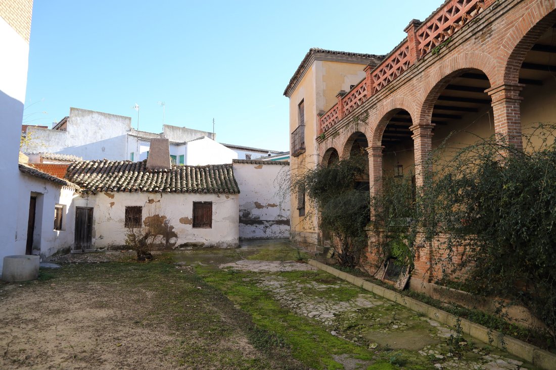 Palacete 10 Dormitorios 900 M2 - 2
