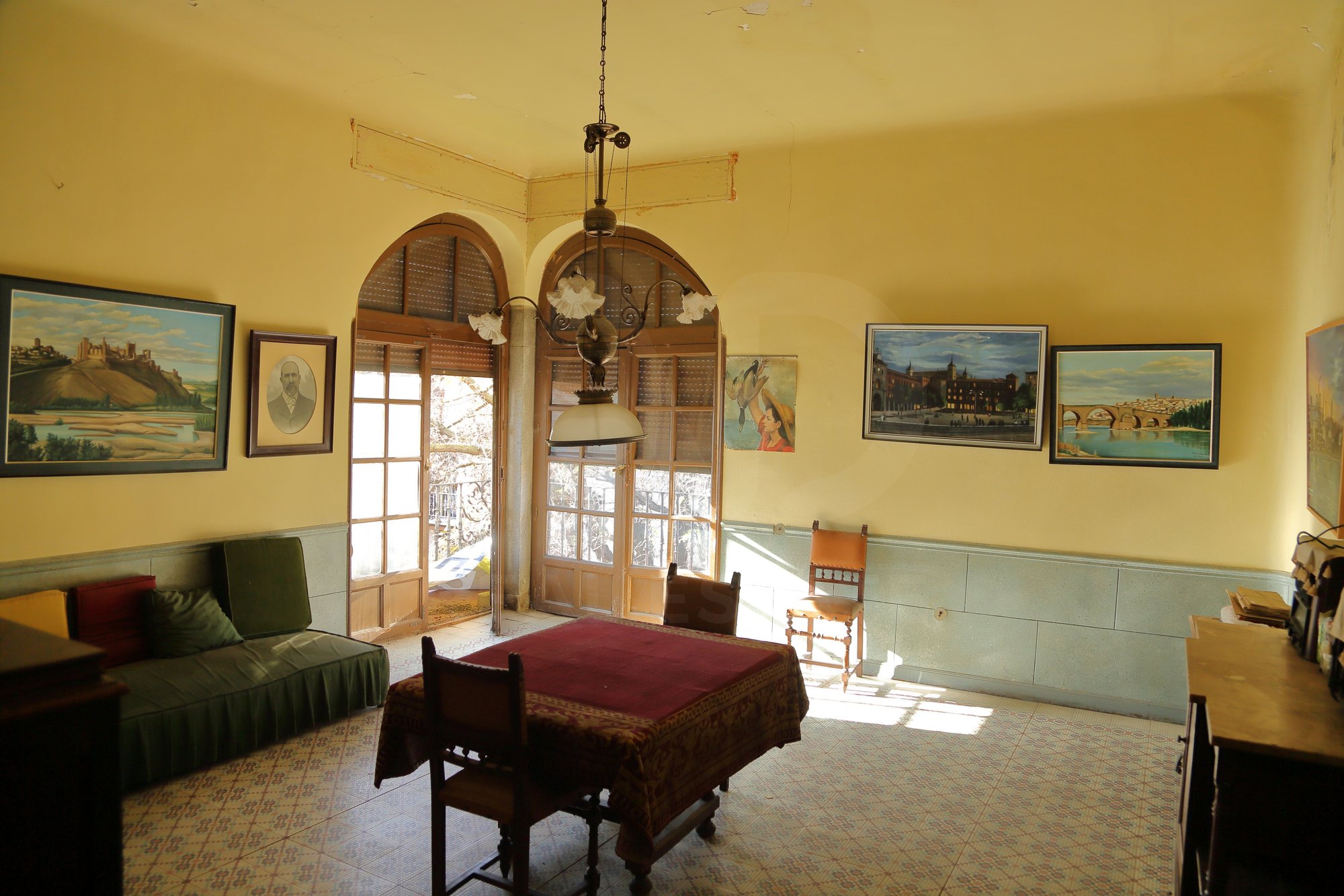Palacete 10 Dormitorios 900 M2