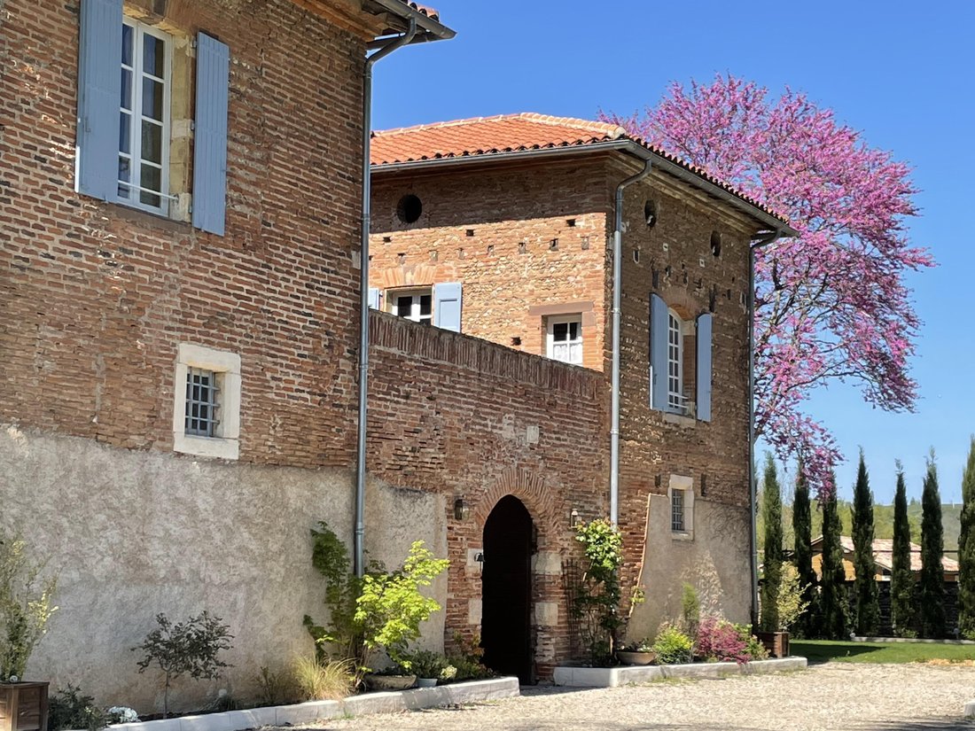 Sale / Castle - 2