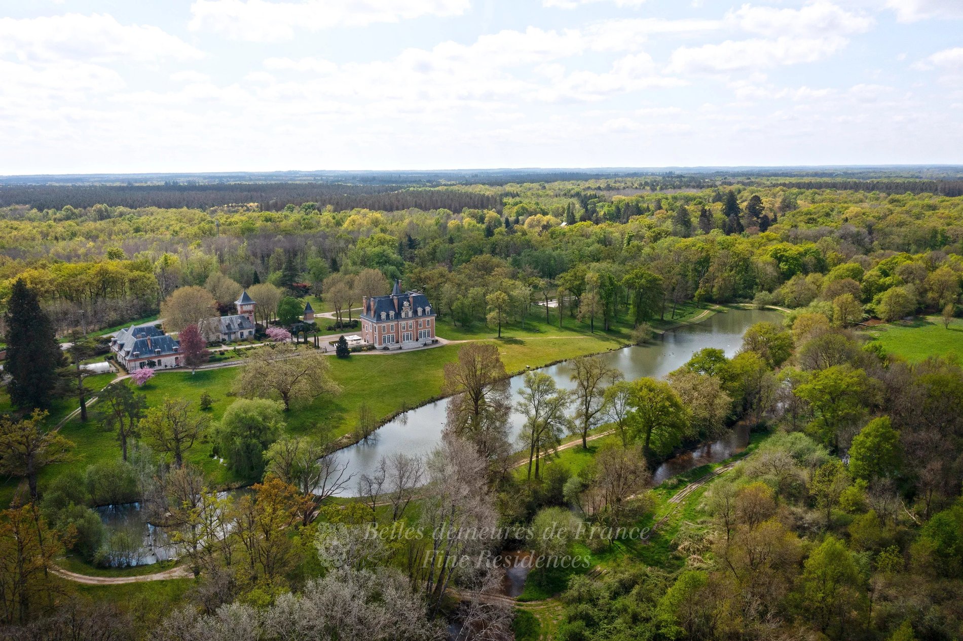 Sologne – An Entirely Revamped 19th Century Chateau In 30 Hectares