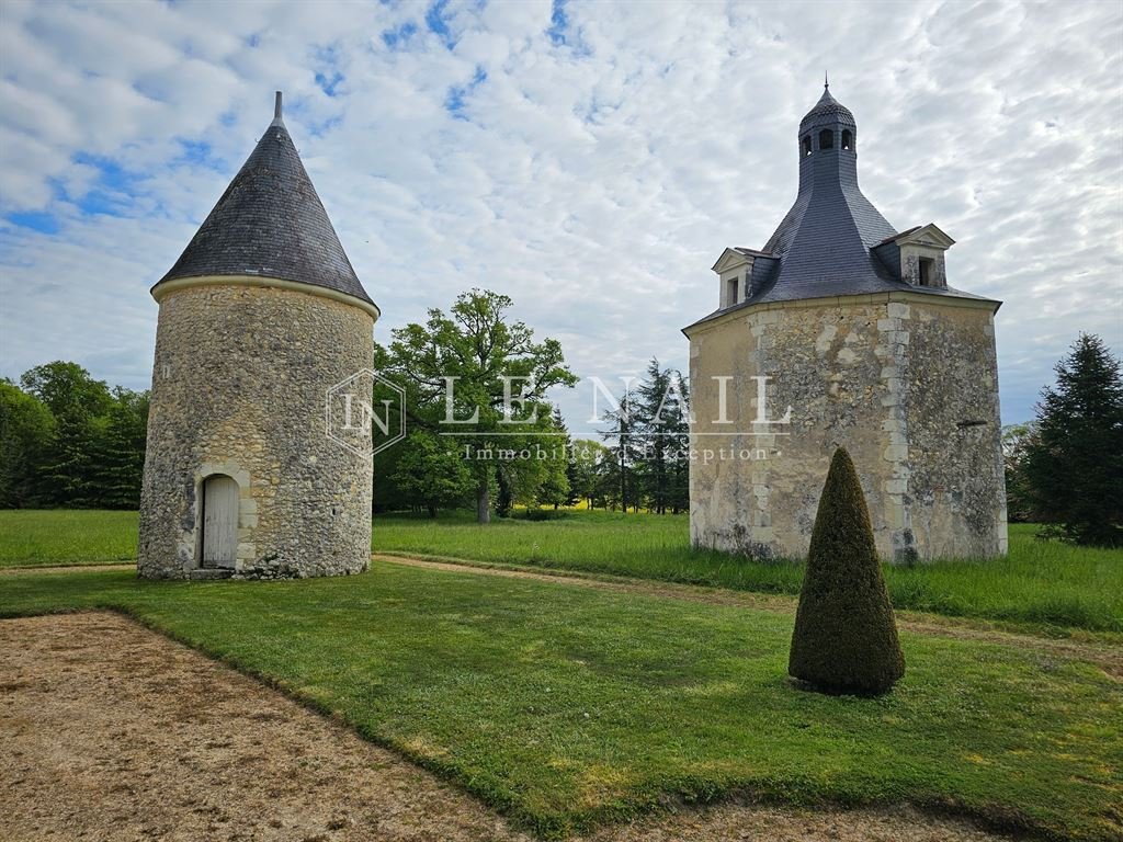 Splendid 15th And 18th C. Chateau On The Border Between Anjou And Touraine