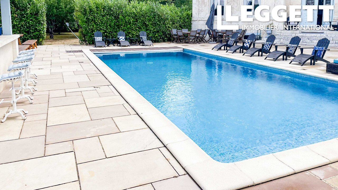 Stunning Beautifully Restored 19th Century Chateau 12 Bedrooms, 9 Bathrooms, Centre Of Aulnay, Pool,