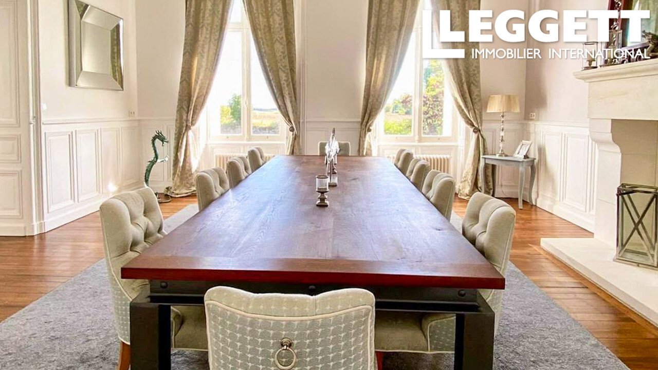 Stunning Beautifully Restored 19th Century Chateau 12 Bedrooms, 9 Bathrooms, Centre Of Aulnay, Pool,