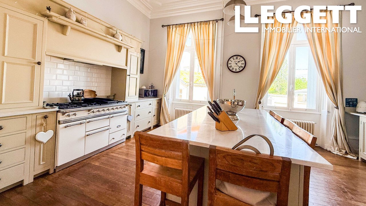 Stunning Beautifully Restored 19th Century Chateau 12 Bedrooms, 9 Bathrooms, Centre Of Aulnay, Pool,