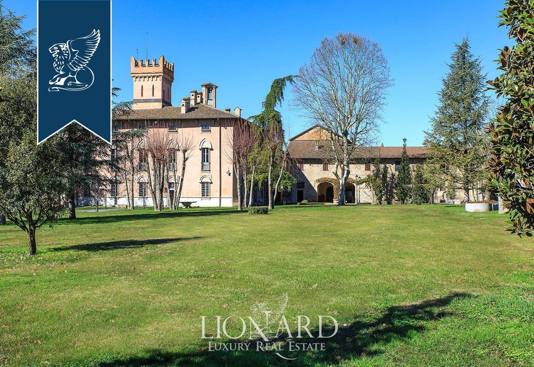 Stunning Castle For Sale On Tortona's Hills - 3