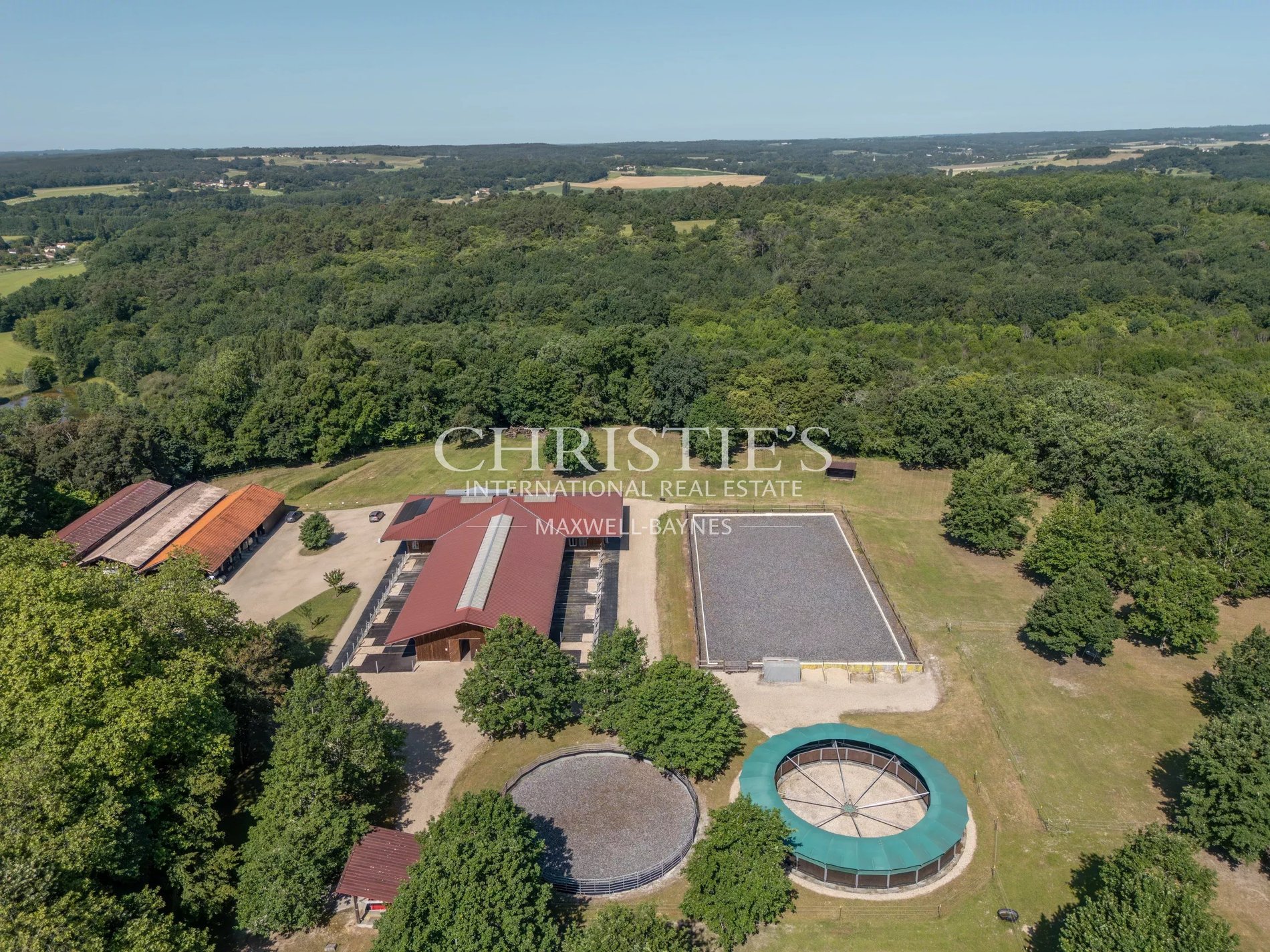 Stunning Chateau With Professional Equestrian Facilities