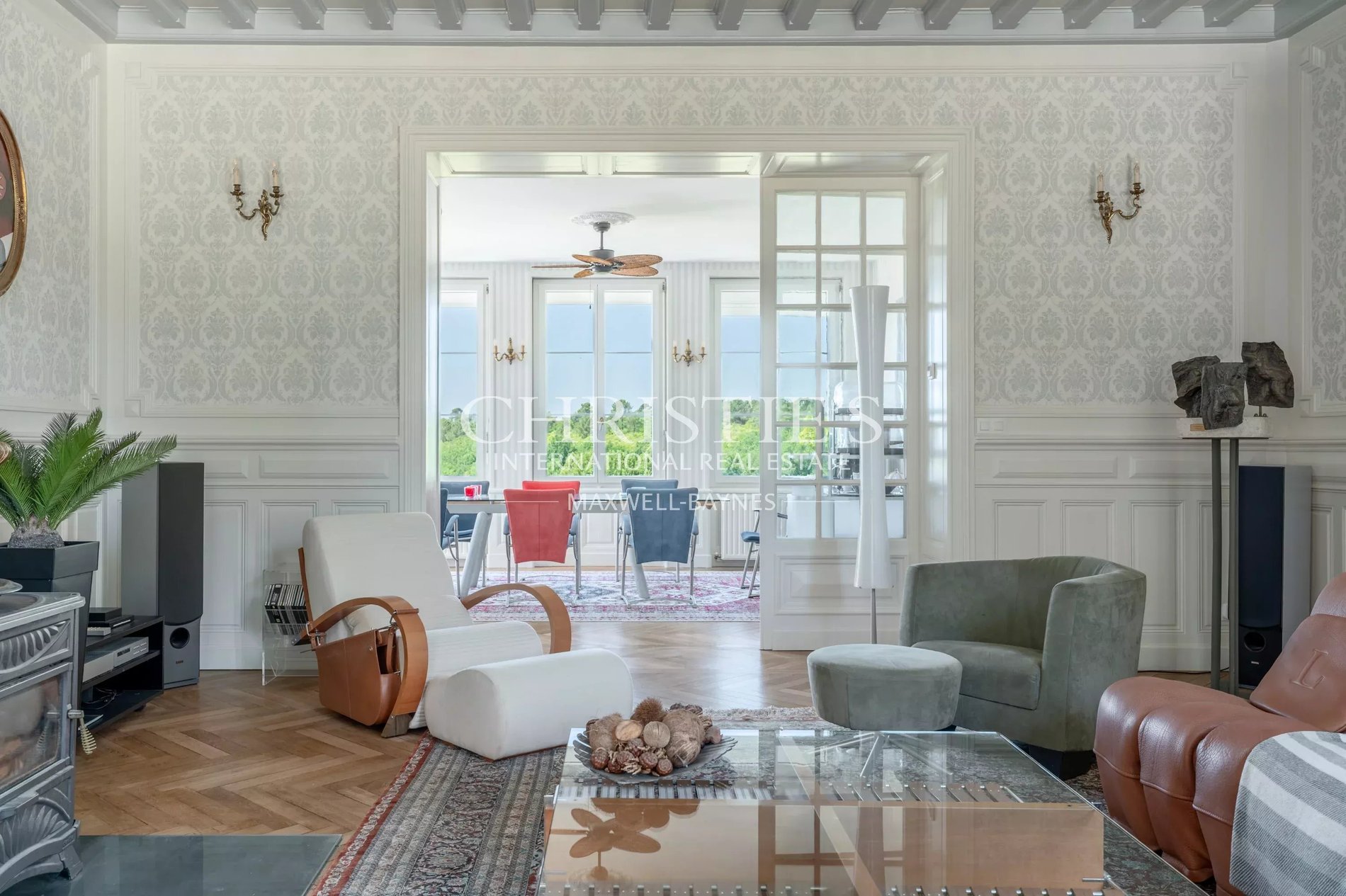Stunning Chateau With Professional Equestrian Facilities