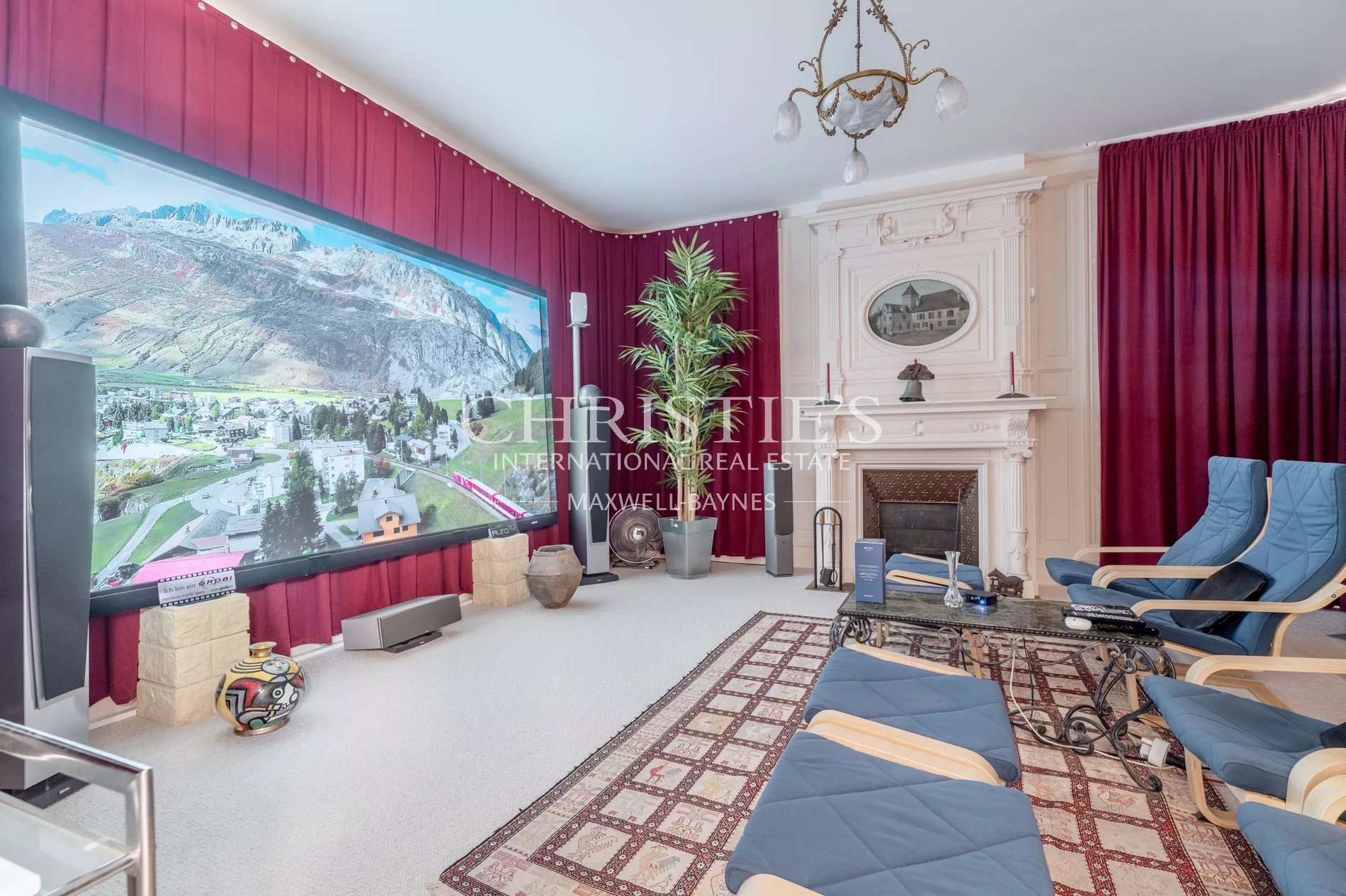 Stunning Chateau With Professional Equestrian Facilities